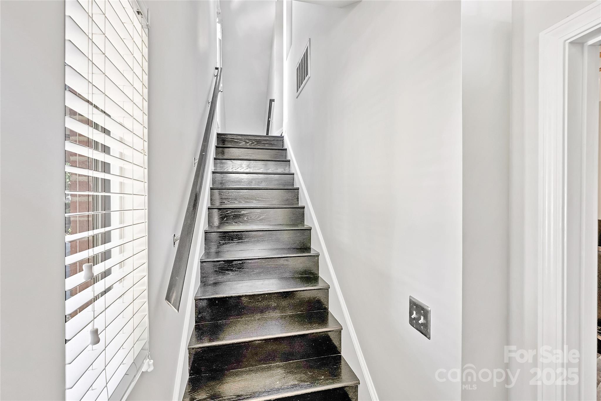 1425 Camden Road