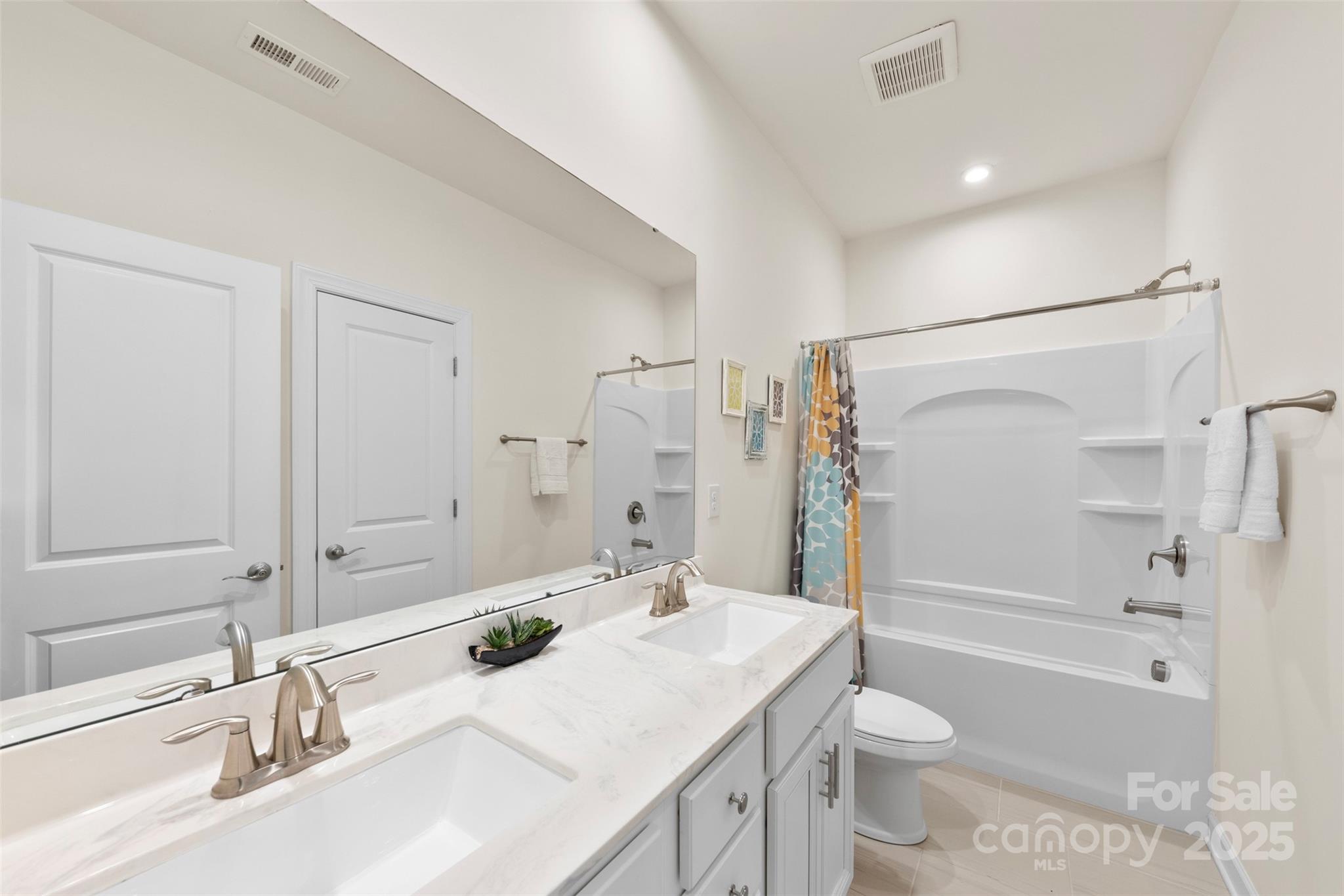 Haywyck Meadows - Residential