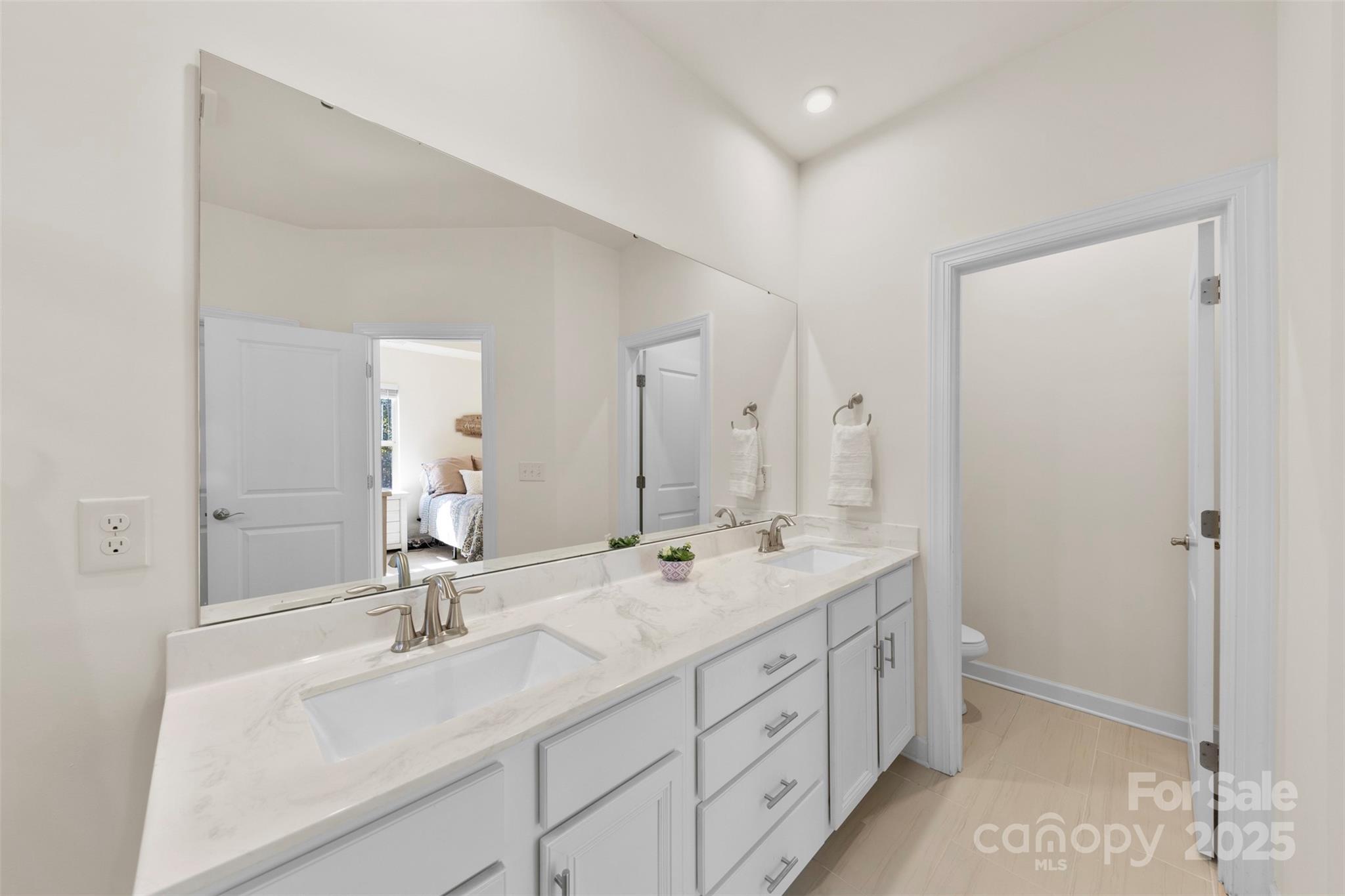 Haywyck Meadows - Residential