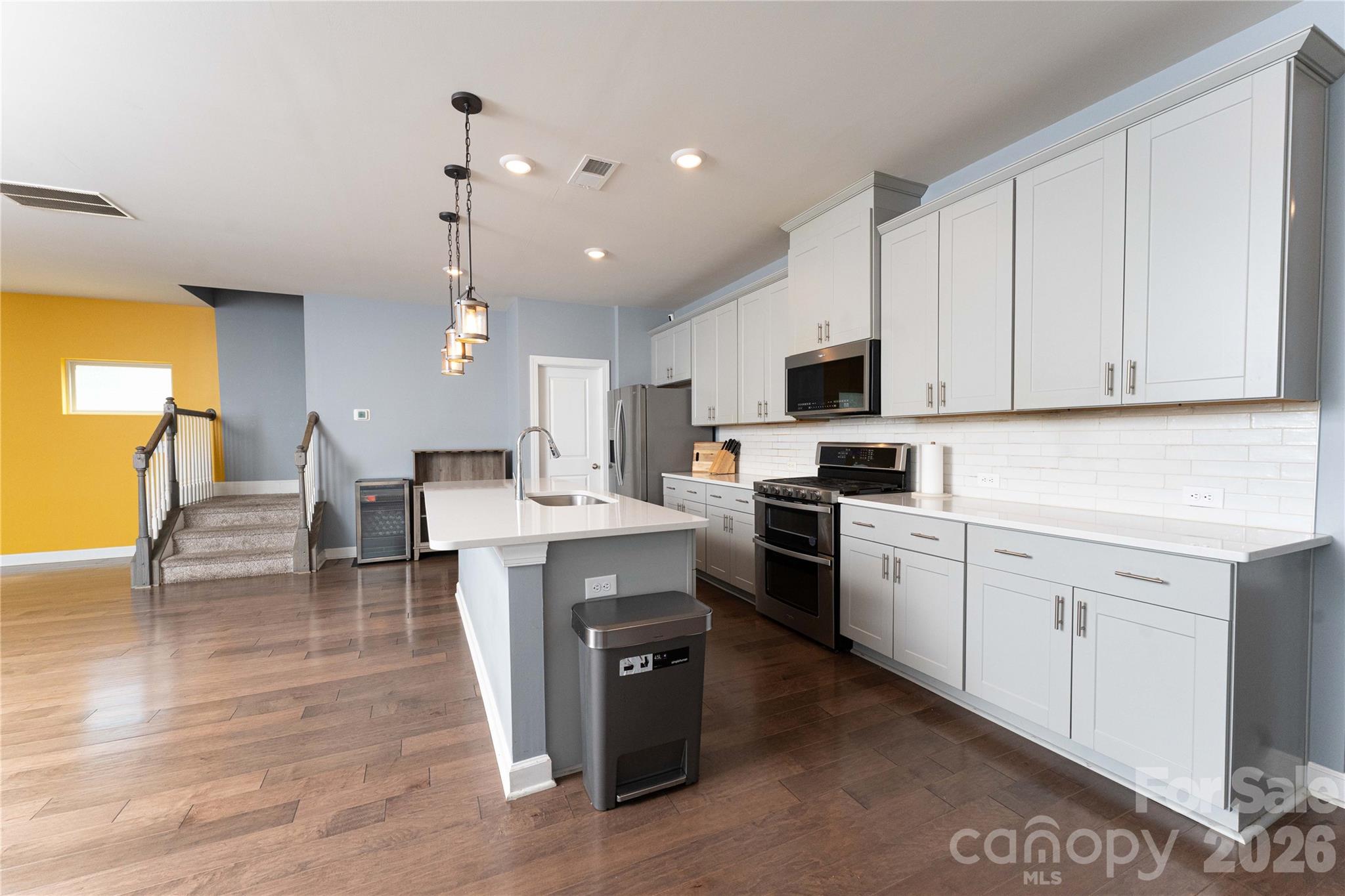 Larkhaven Hills - Residential