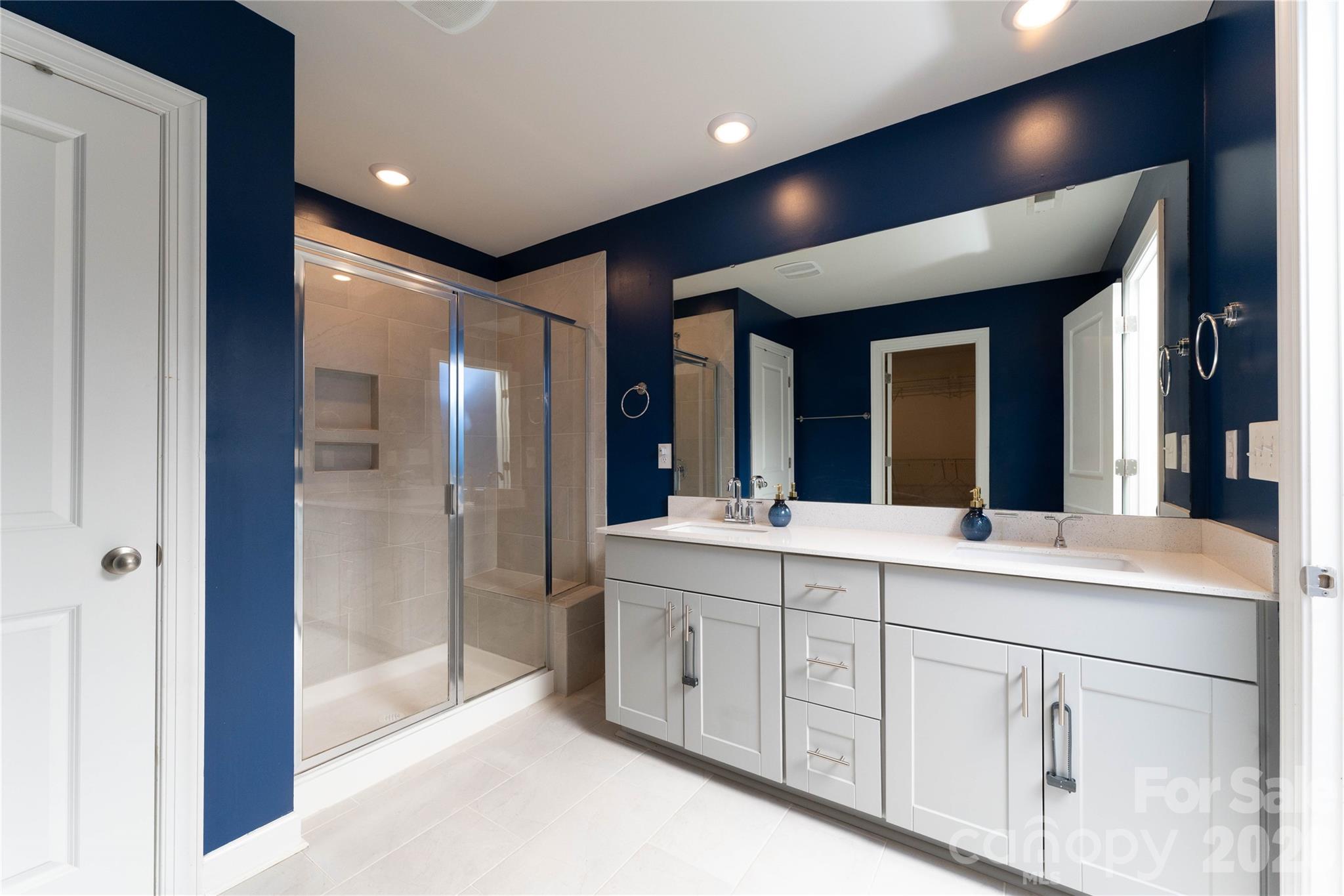 Larkhaven Hills - Residential