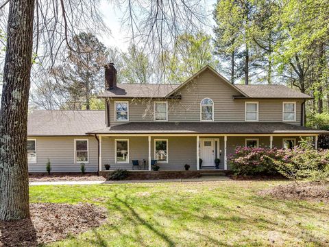 Photo of 142 Scotland Drive, Mooresville, NC 28115 (MLS # 4364558)