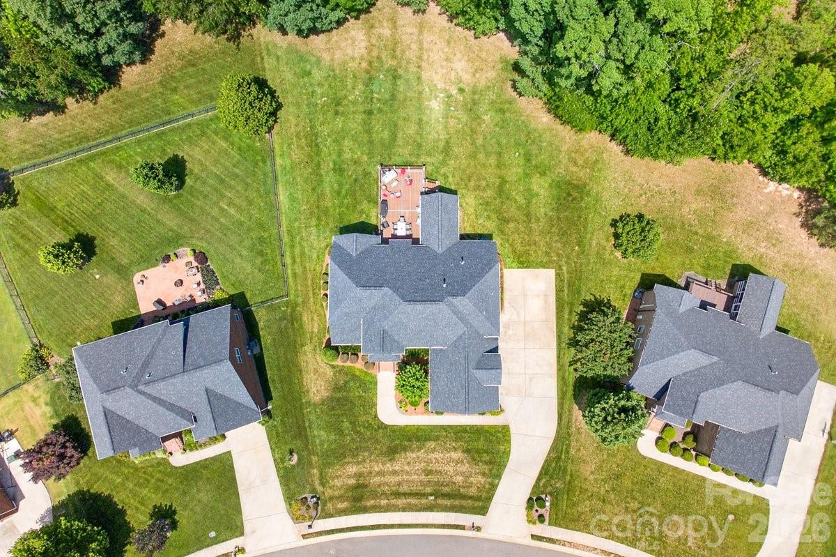 5633 Old Town Lane