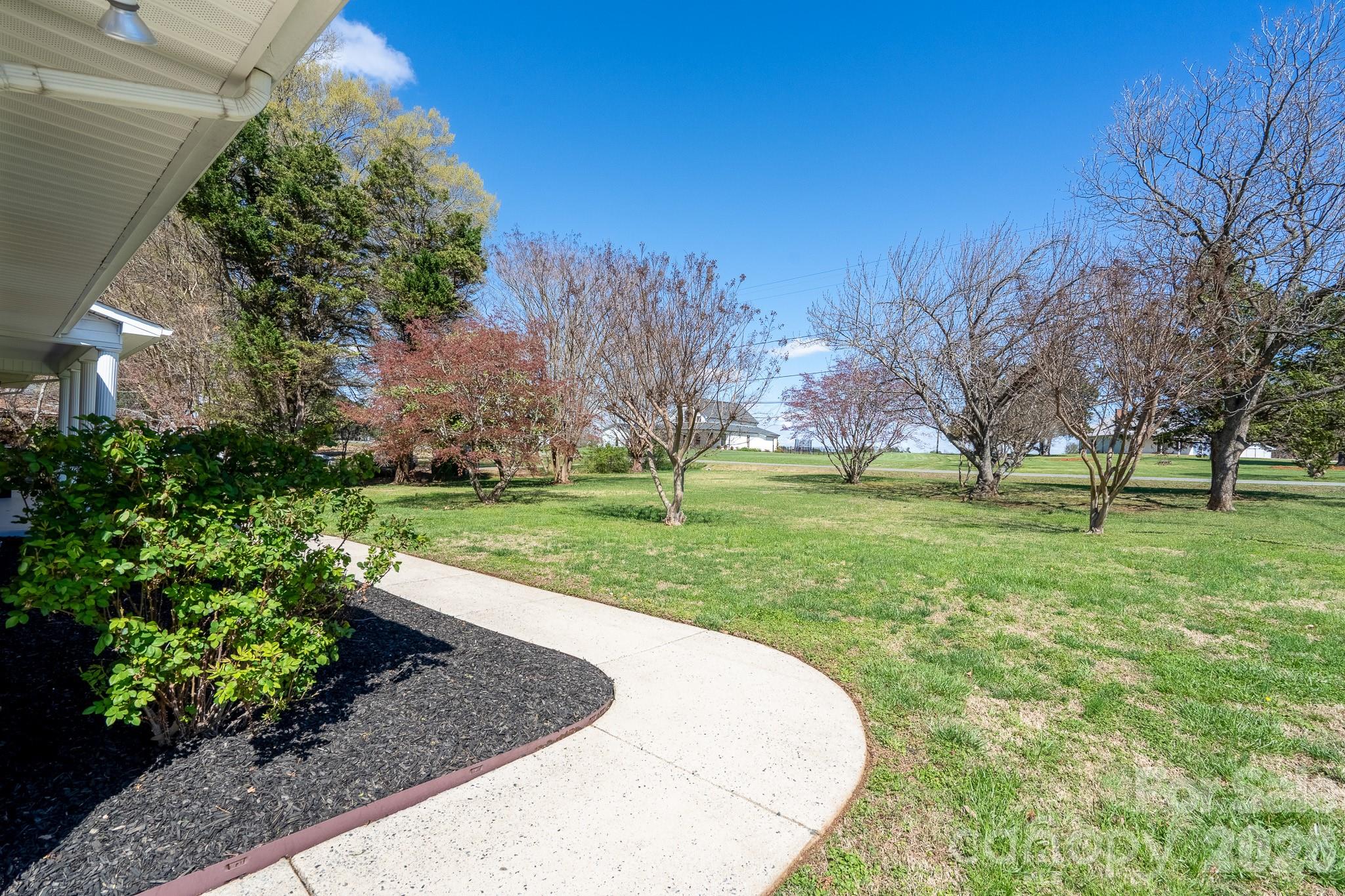 1885 N Enochville Avenue