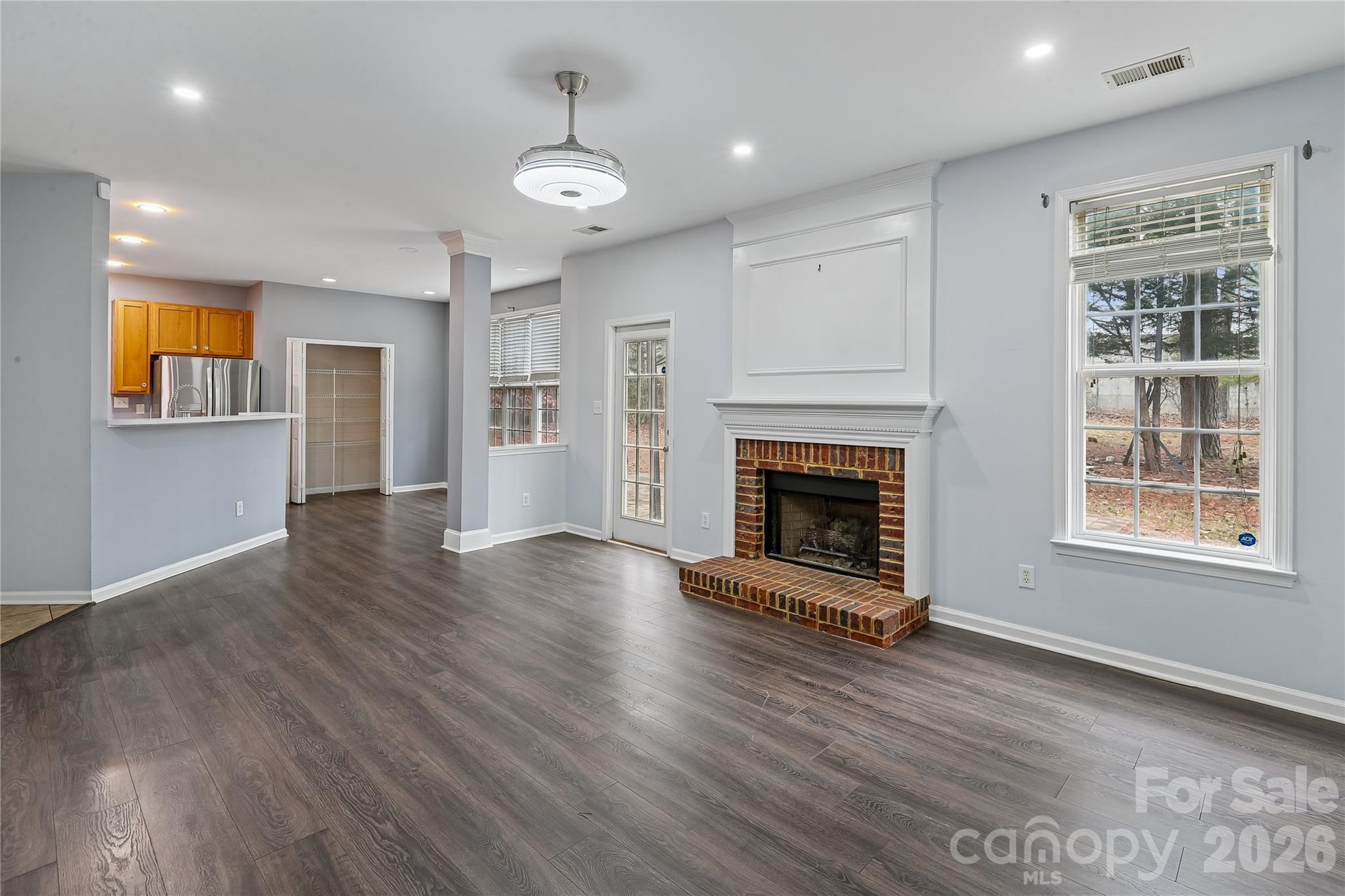 Fox Glen - Residential