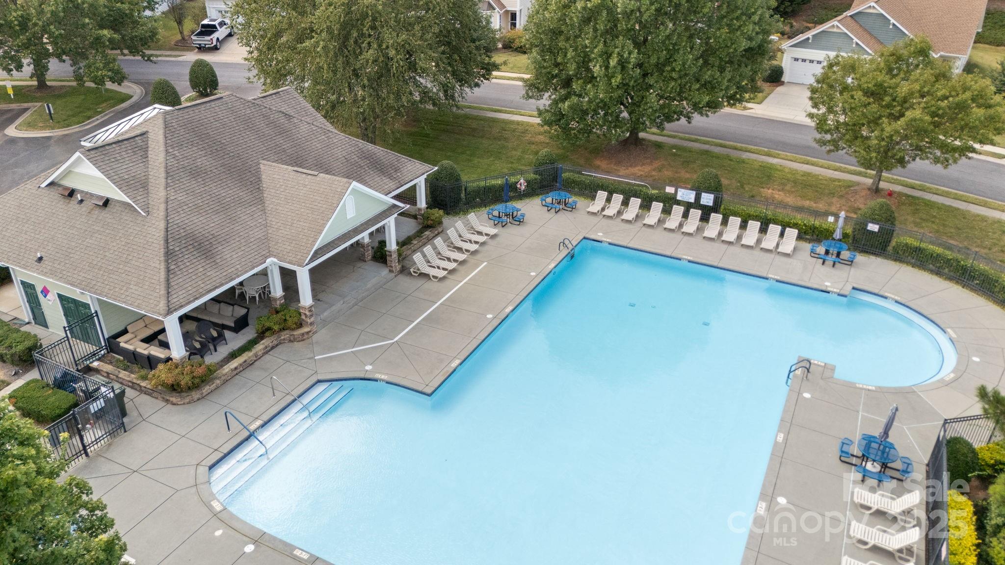 Ridge Pointe - Residential