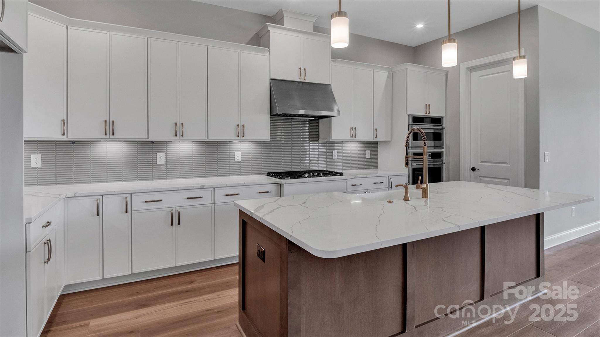 1031 Rabbit Hill Lane