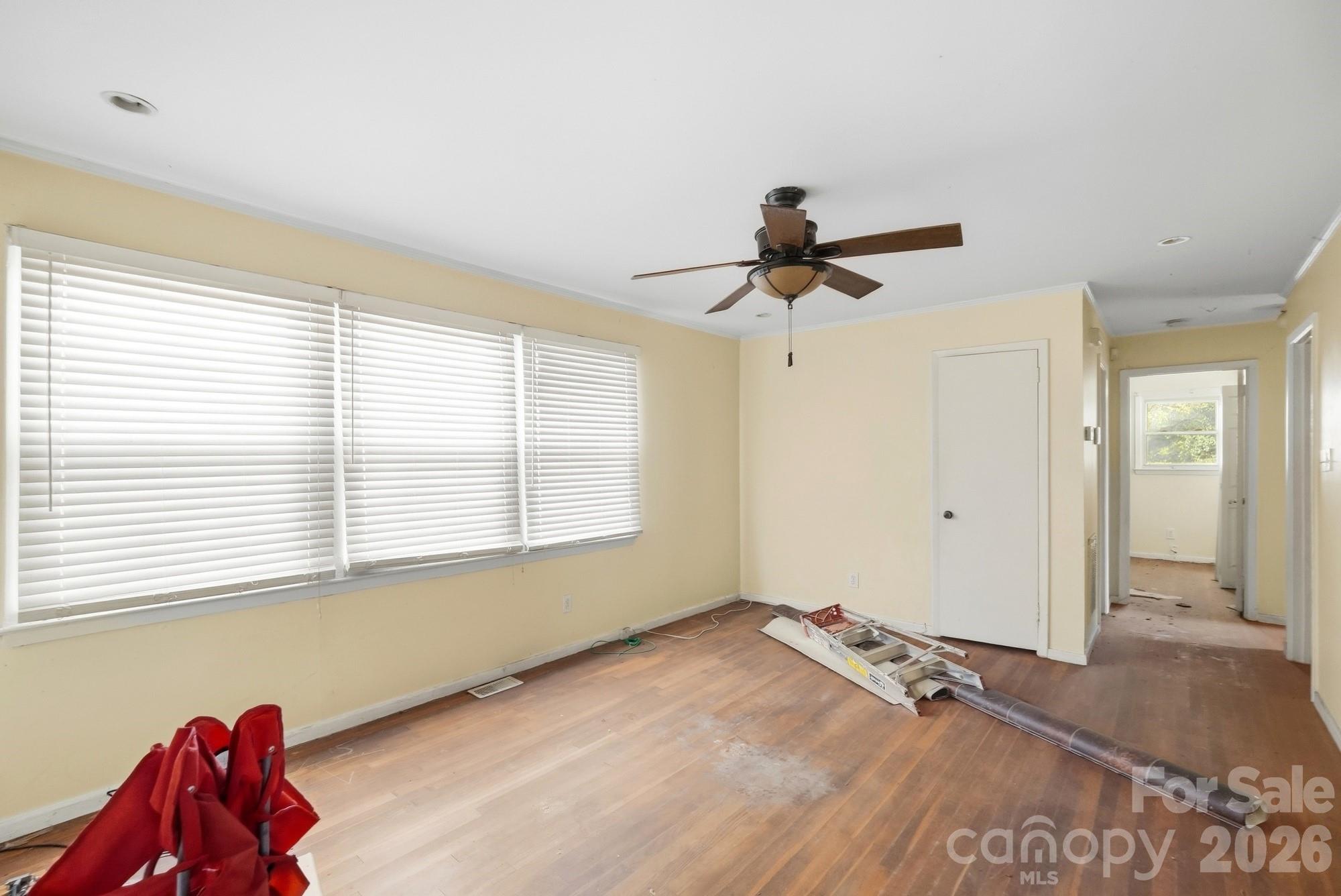 1009 Spruce Street