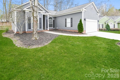 Photo of 11358 Clayford Ridge, Charlotte, NC 28215 (MLS # 4415407)