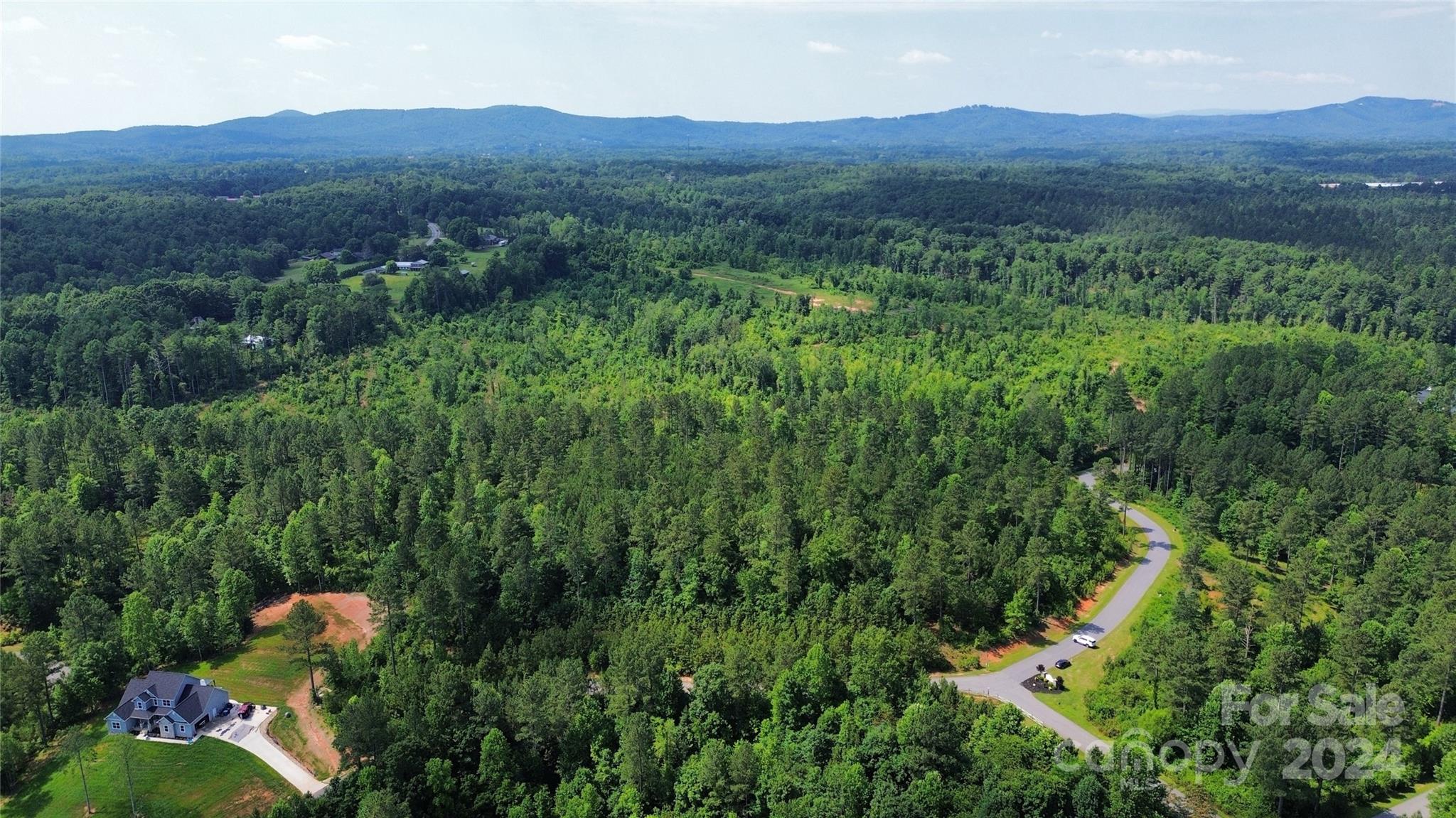 1545 Lake Vista Drive NE