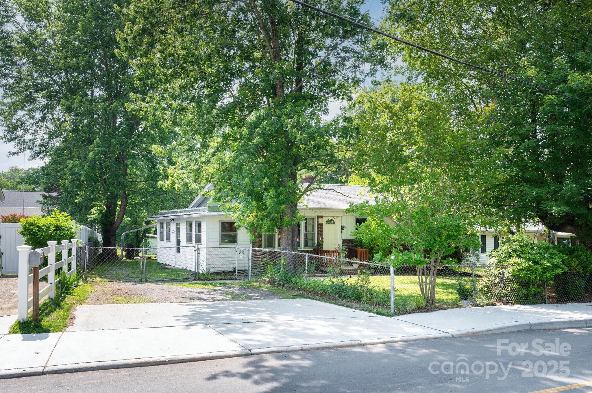 189 Onteora Boulevard
