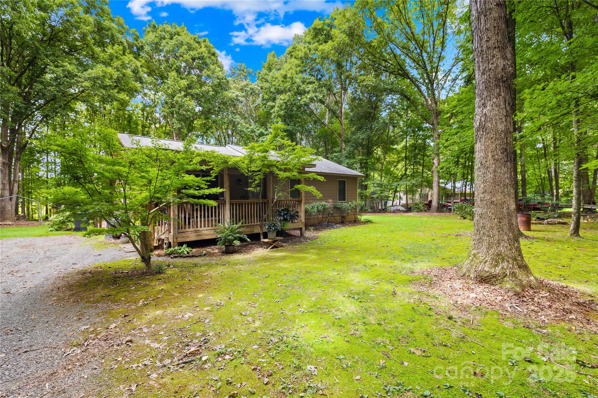 1424 Majestic Forest Lane