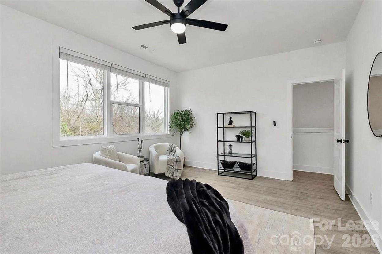 Residences at Oakview - Residential Lease