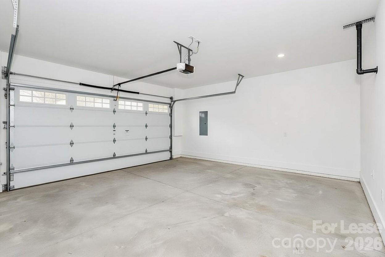 Residences at Oakview - Residential Lease