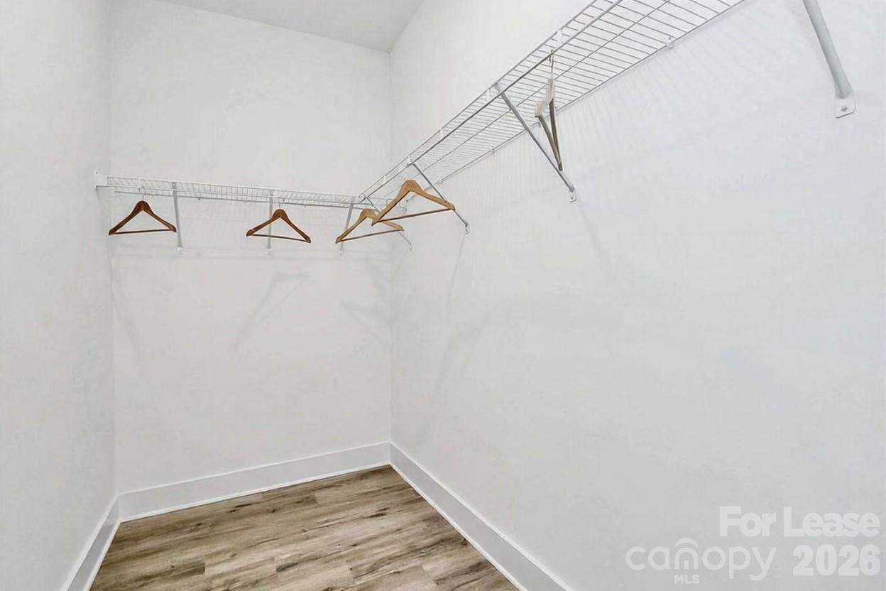 Residences at Oakview - Residential Lease