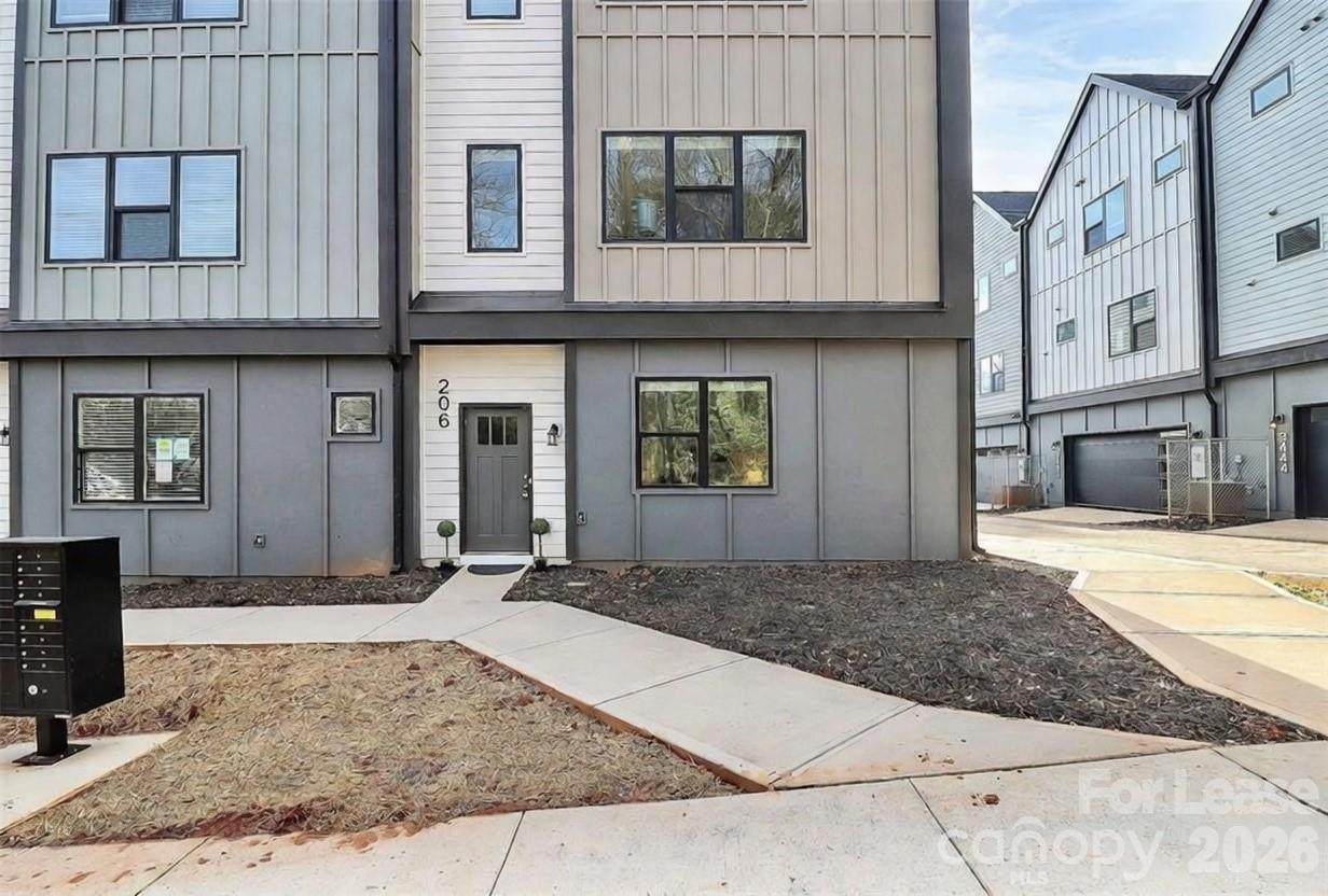 Residences at Oakview - Residential Lease