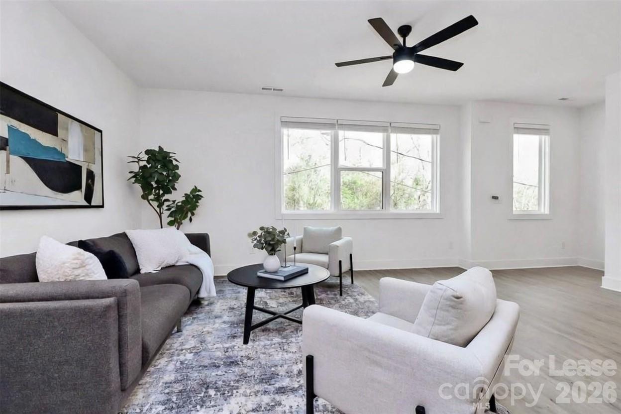 Residences at Oakview - Residential Lease