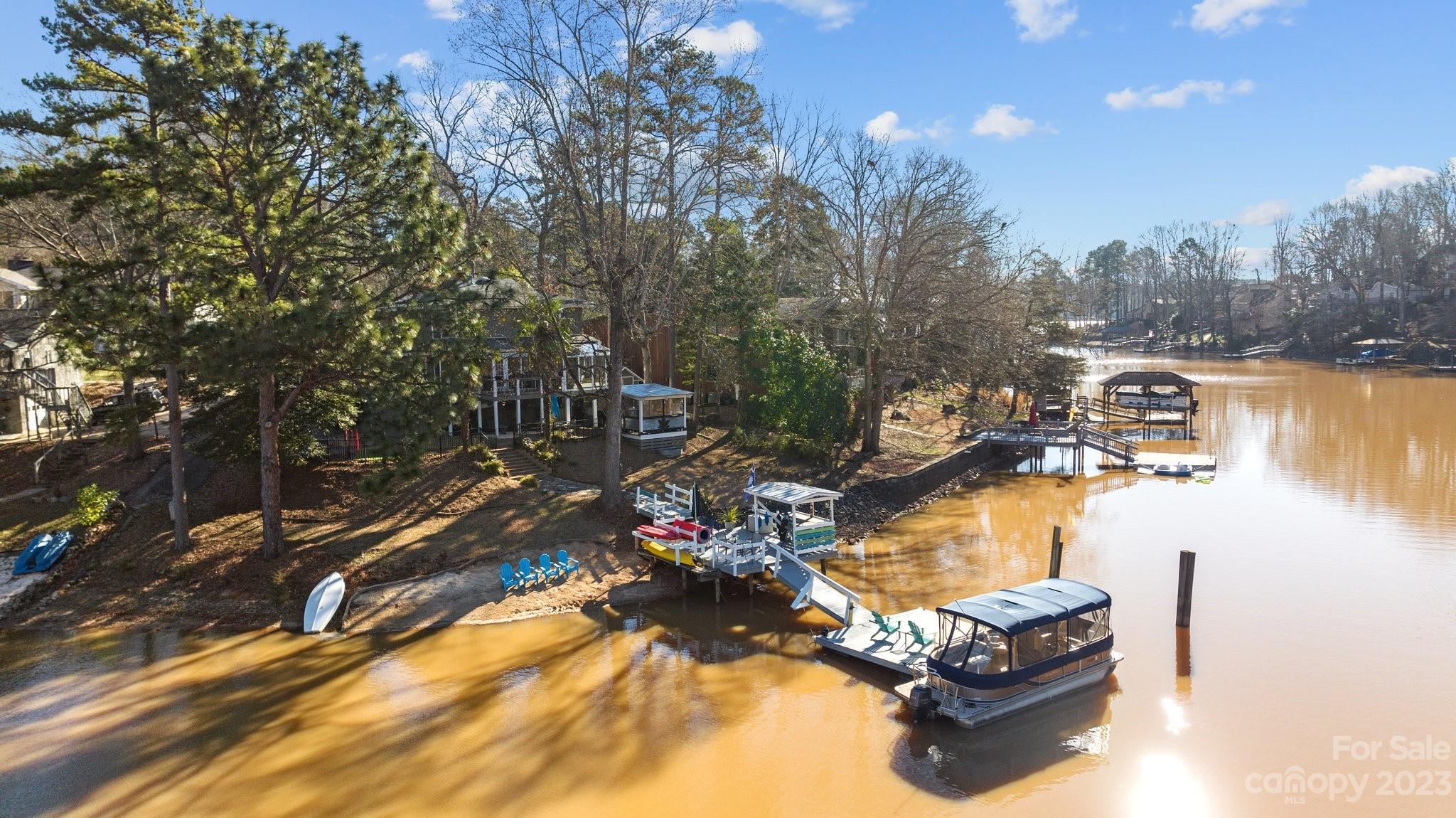 Tega Cay - Residential