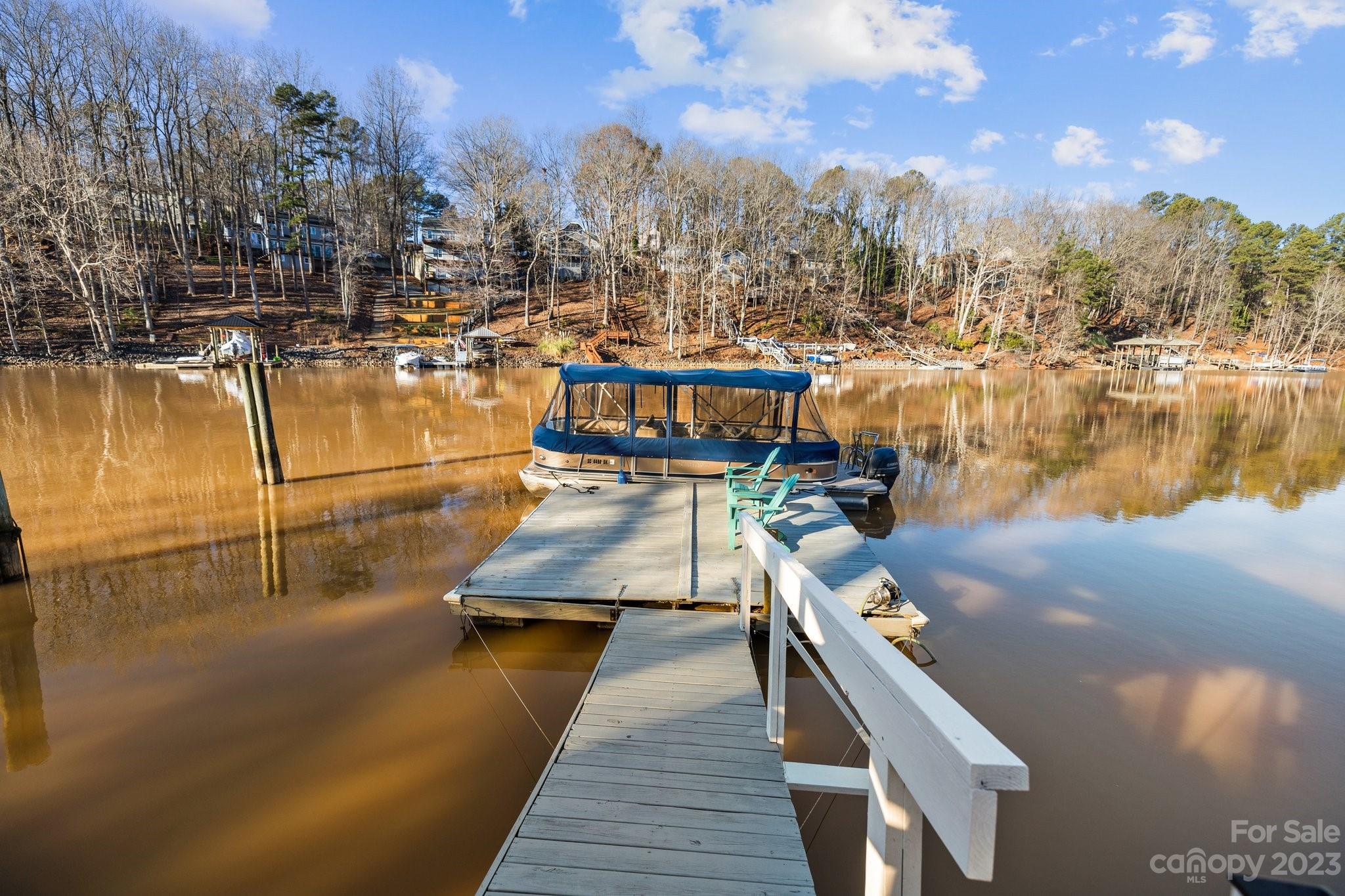 Tega Cay - Residential