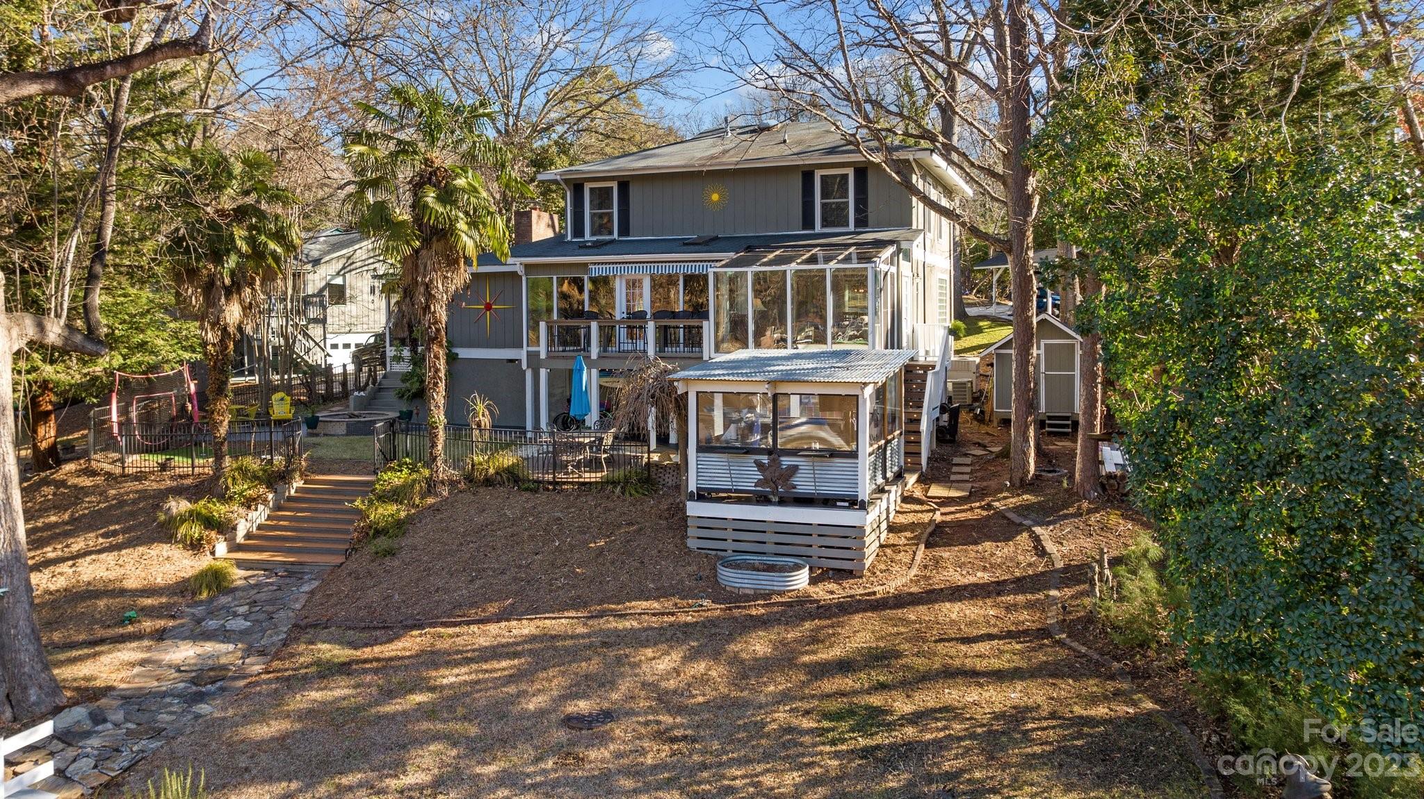 Tega Cay - Residential