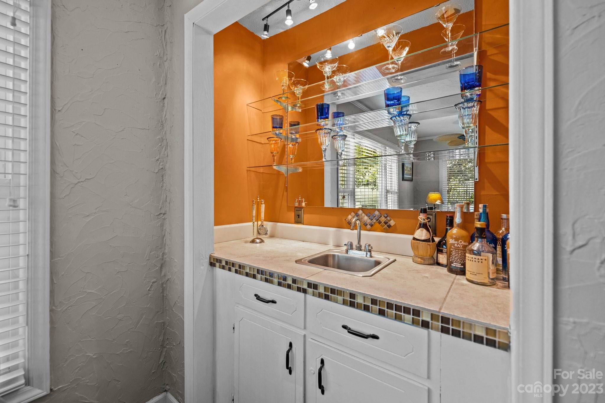 Tega Cay - Residential