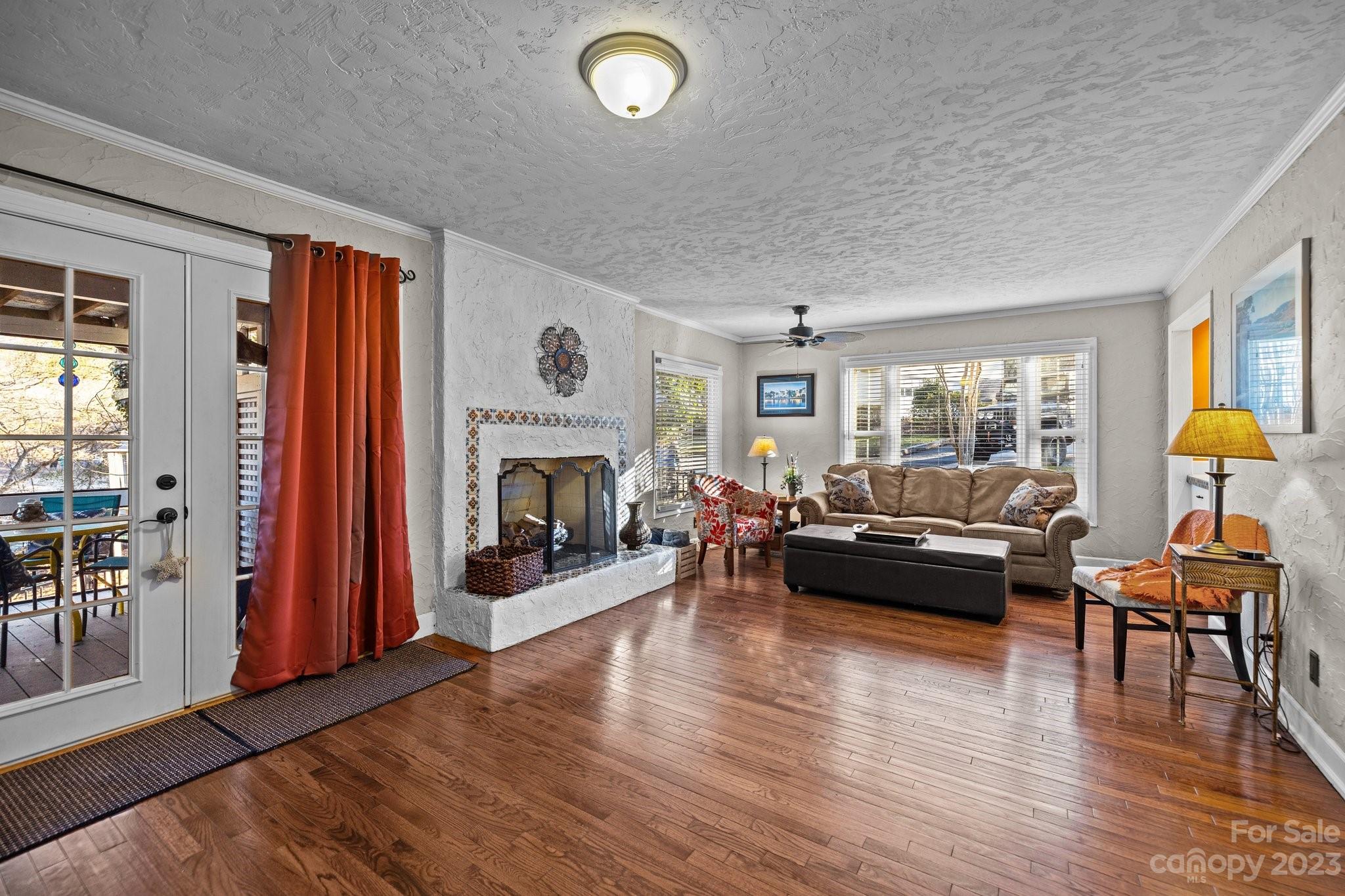 Tega Cay - Residential