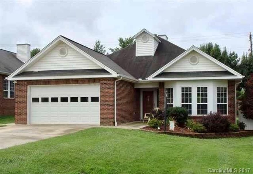 Beautifully maintained 3BR/2BA all brick patio home with screened in porch.  Large kitchen with spacious breakfast area.  Family room has gas logs fireplace and cathedral ceiling.   Laundry room.  Two car garage with attic access. Master suite with walk-in closet & access to screen porch. Master bath has large jetted tub, separate shower & double sink vanity.