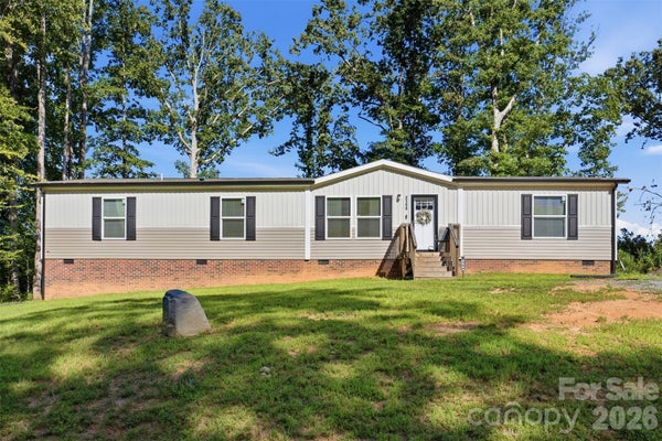 3194 MEDICINE BOW, CLAREMONT, NC 28610 - Image 2aeafc08bf7586ac8f2aba11ee6c3fed/1306954155