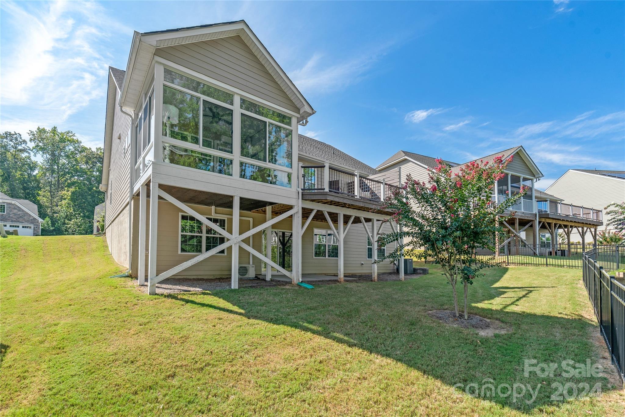 Tree Tops - Residential