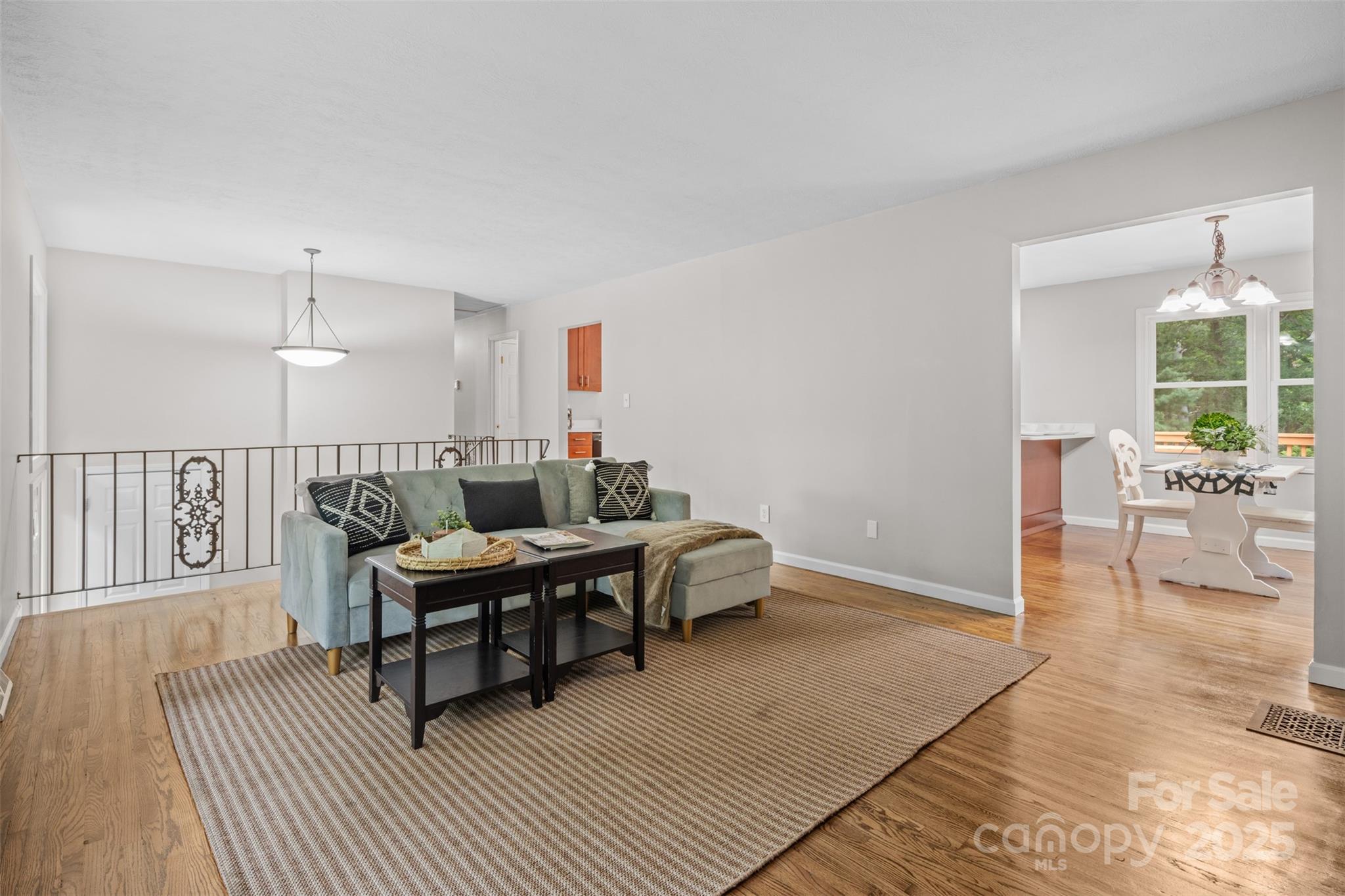 15 Beaverdam Court