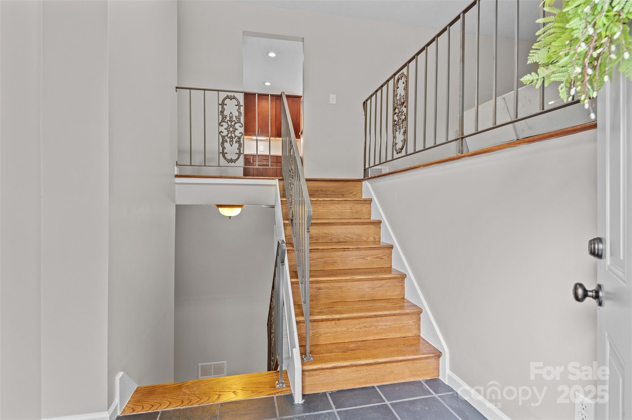 15 Beaverdam Court