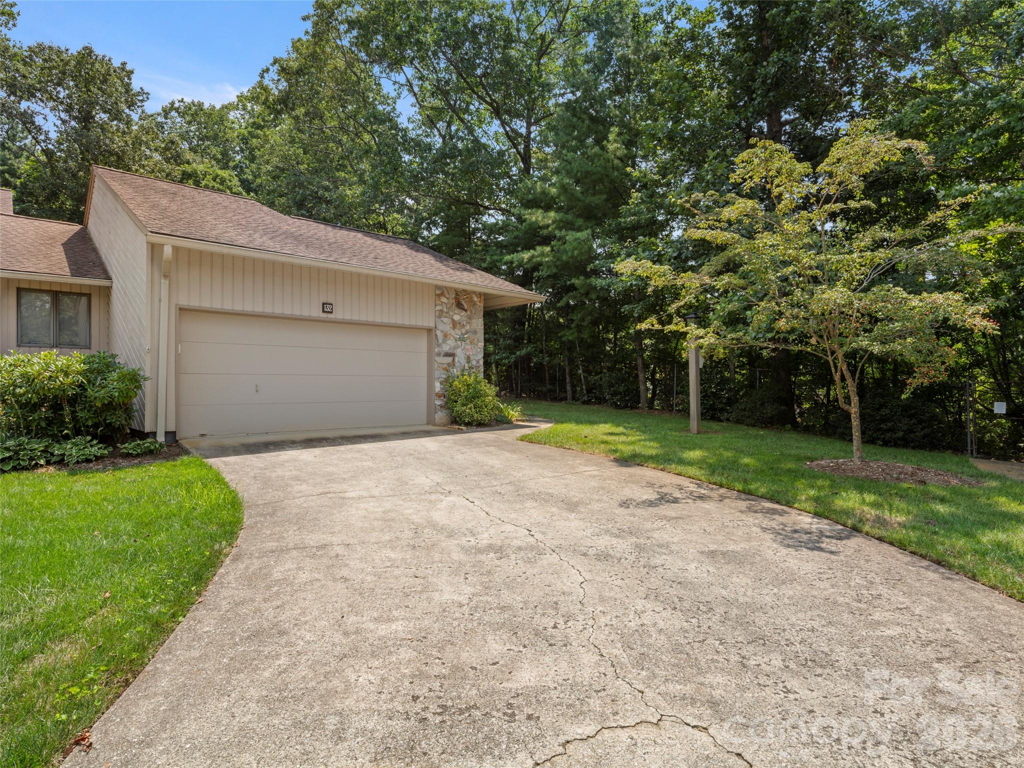 132 Cloverleaf Lane