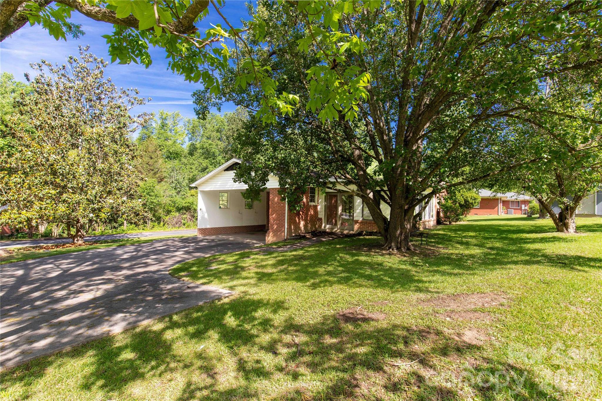 Sunny Hills - Residential