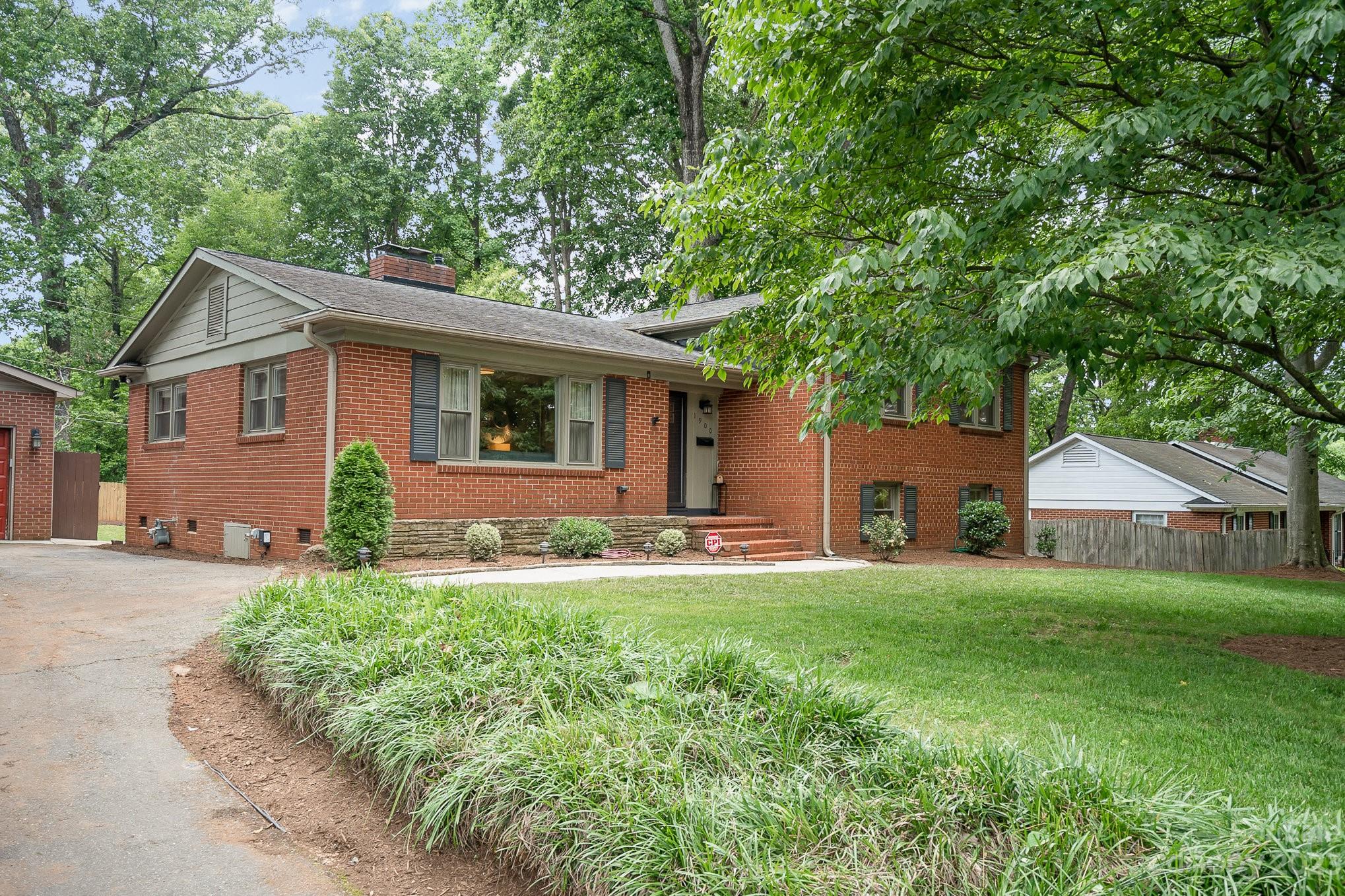 Country Club Acres - Residential