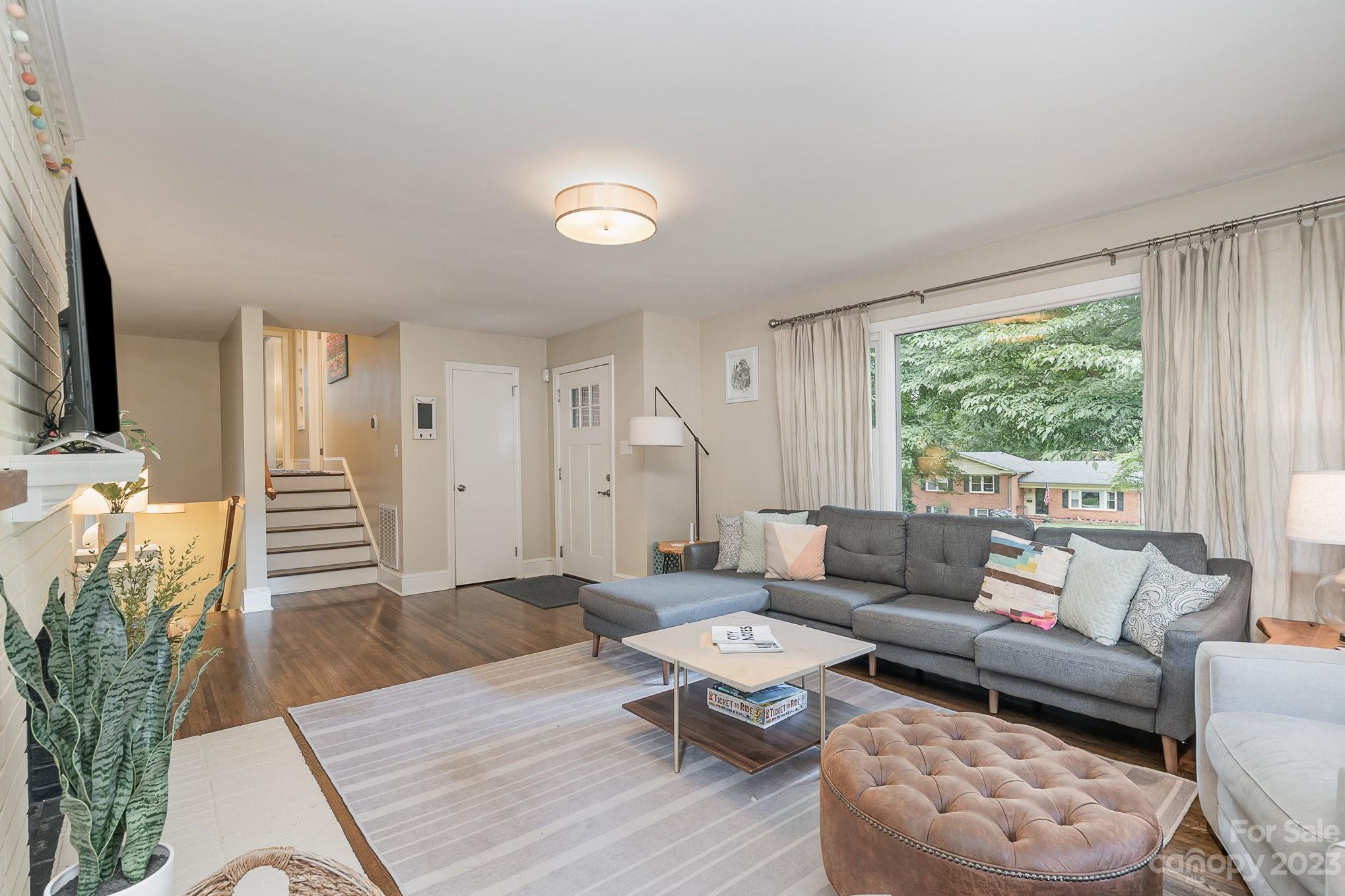 Country Club Acres - Residential