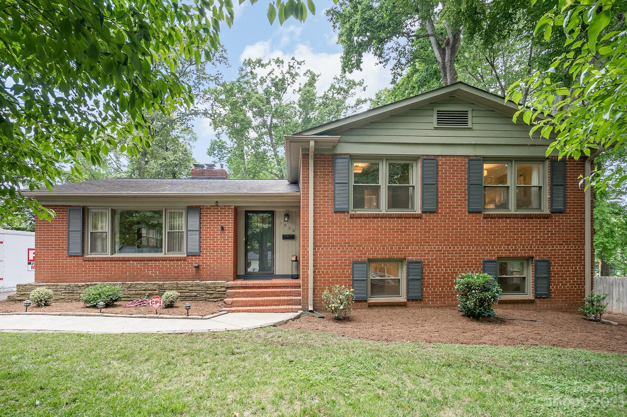 Country Club Acres - Residential