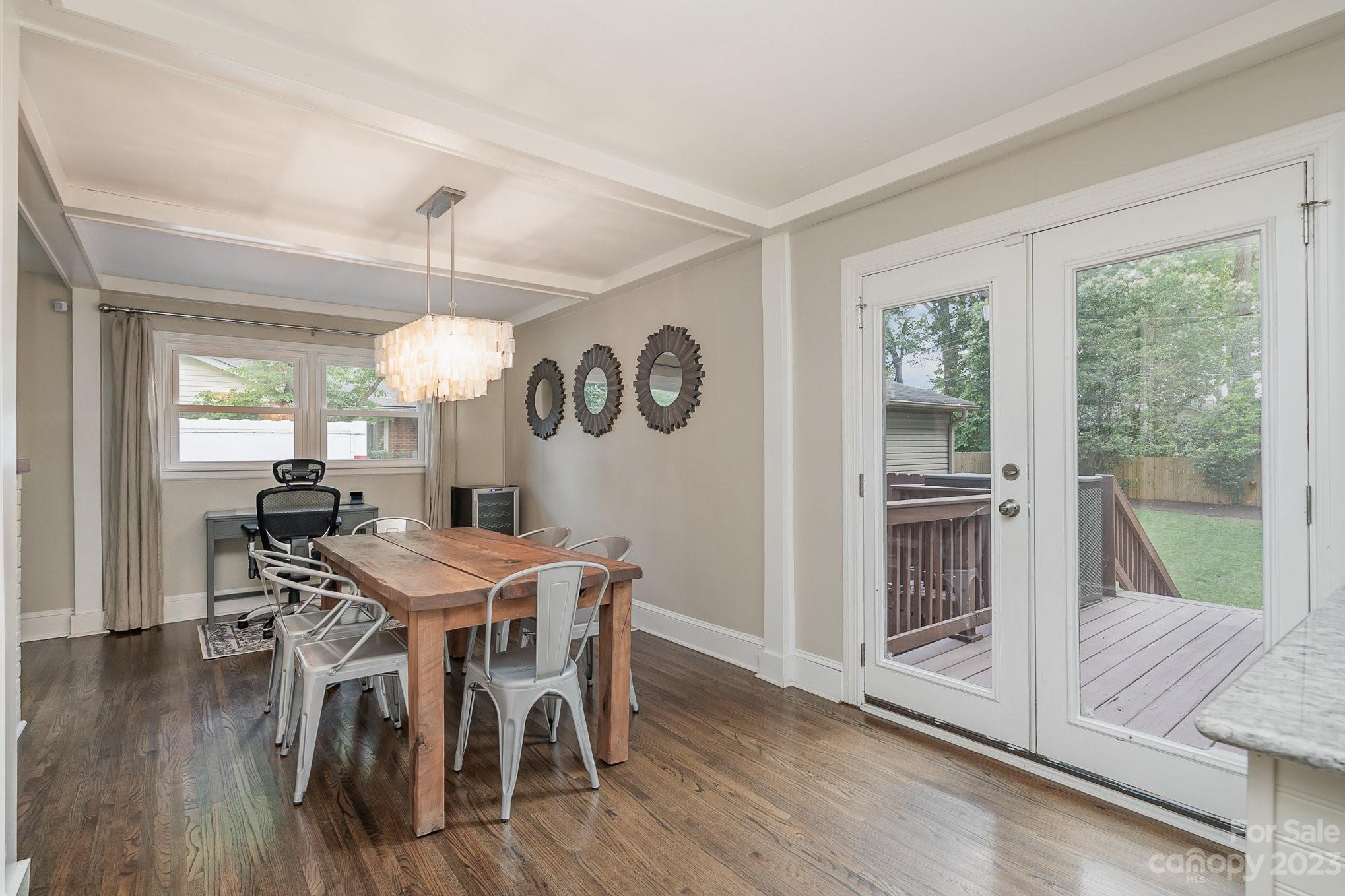 Country Club Acres - Residential