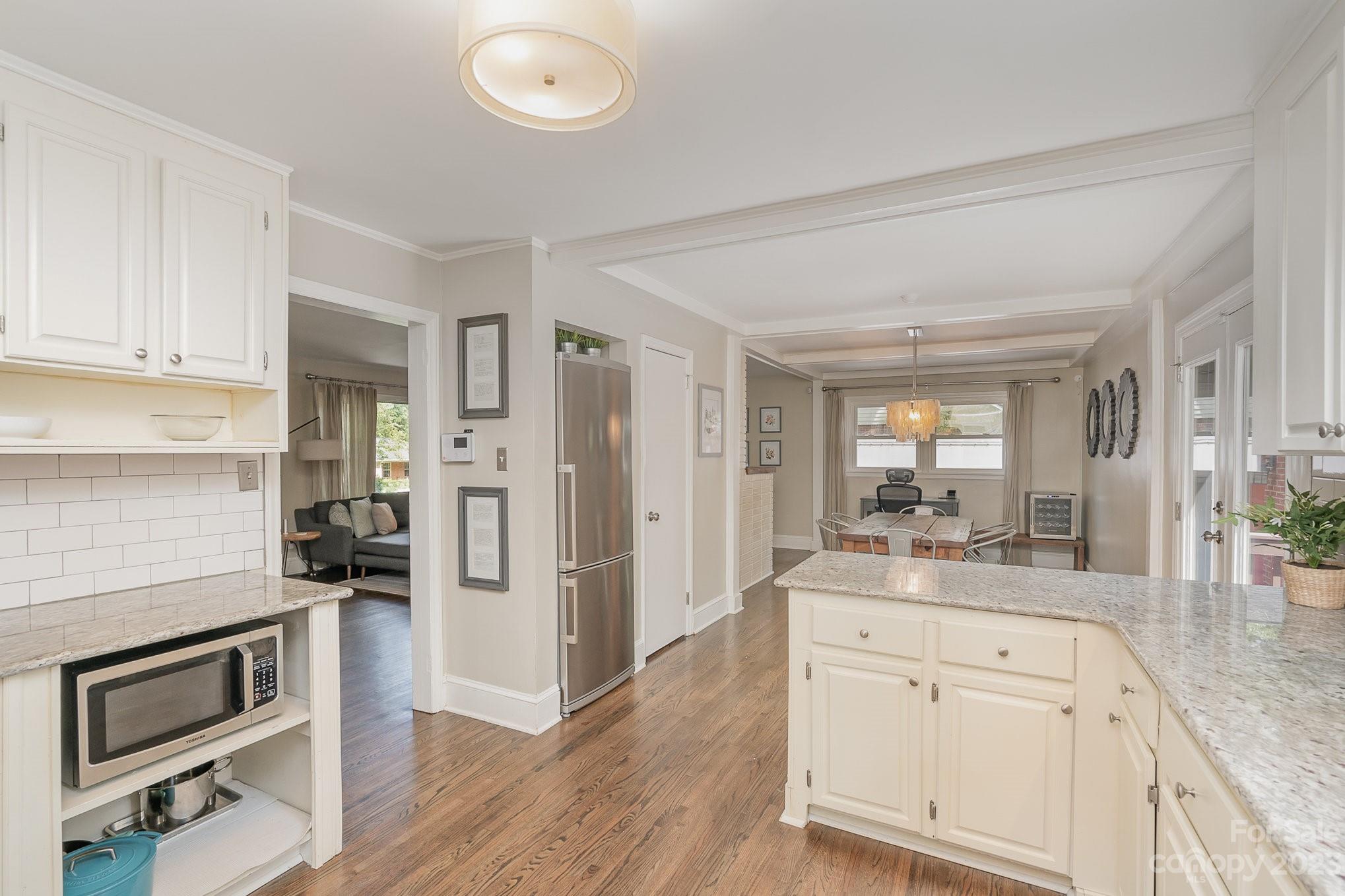 Country Club Acres - Residential