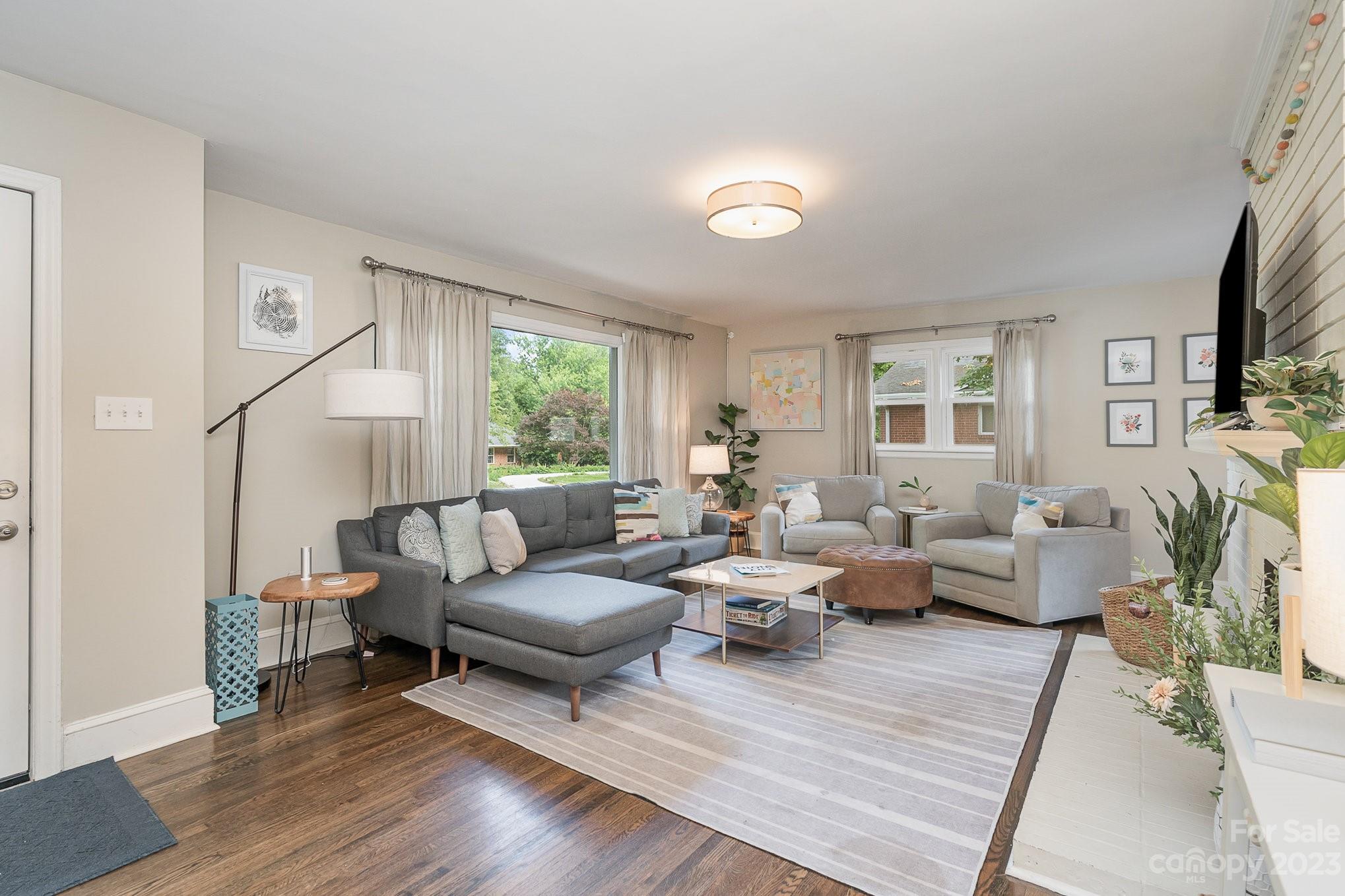 Country Club Acres - Residential