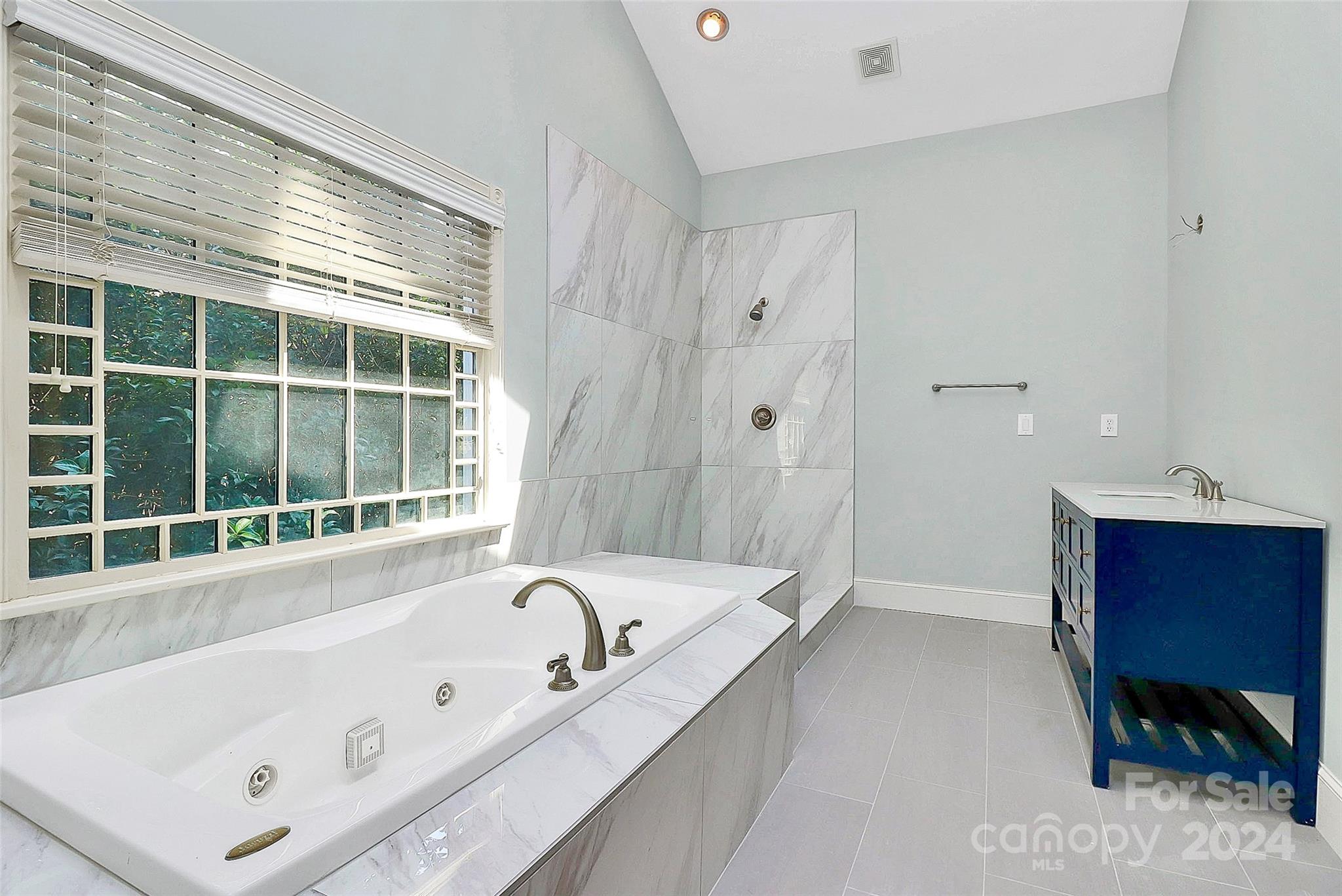 Mt Isle Harbor - Residential