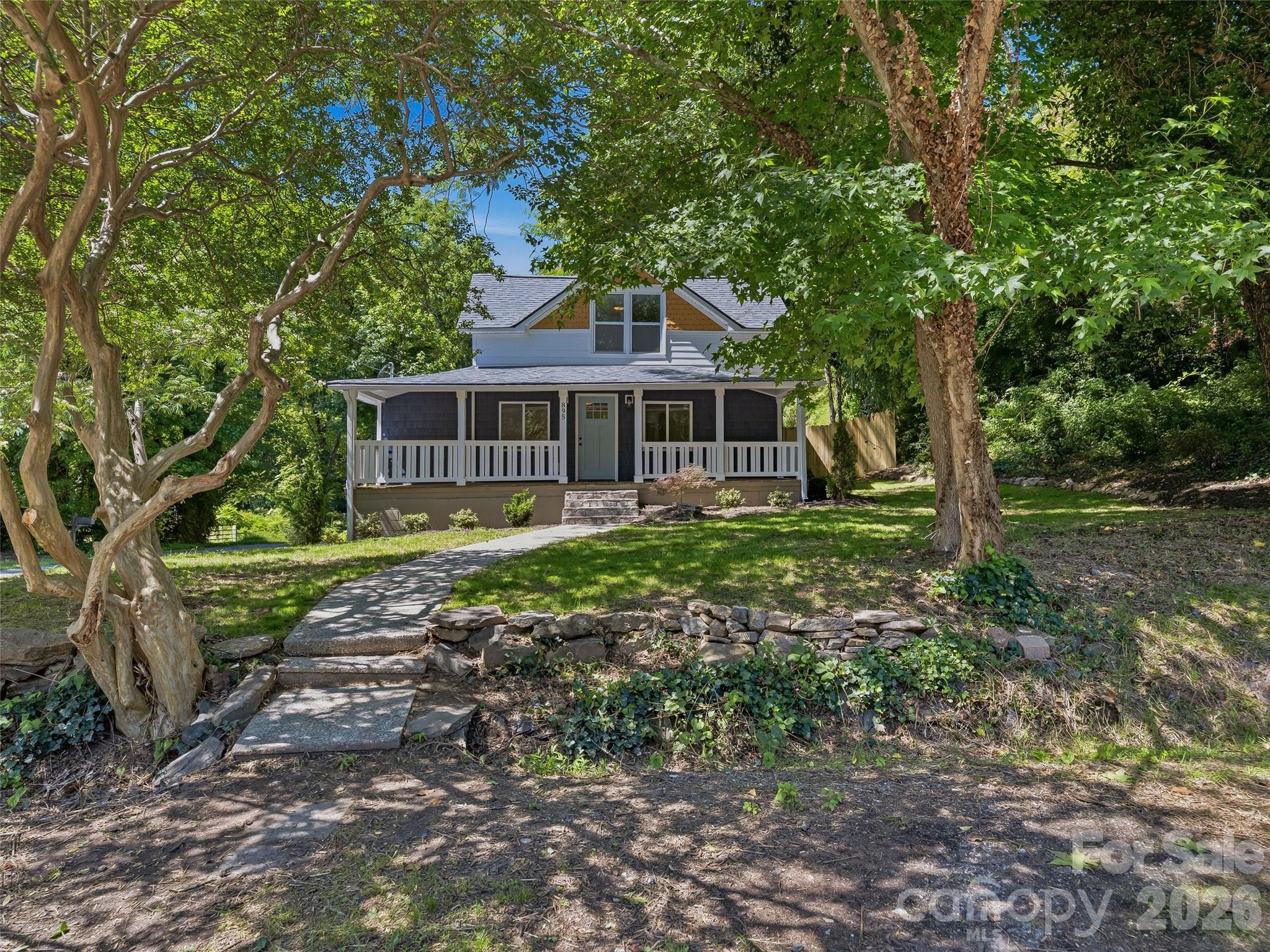 895 N Trade Street