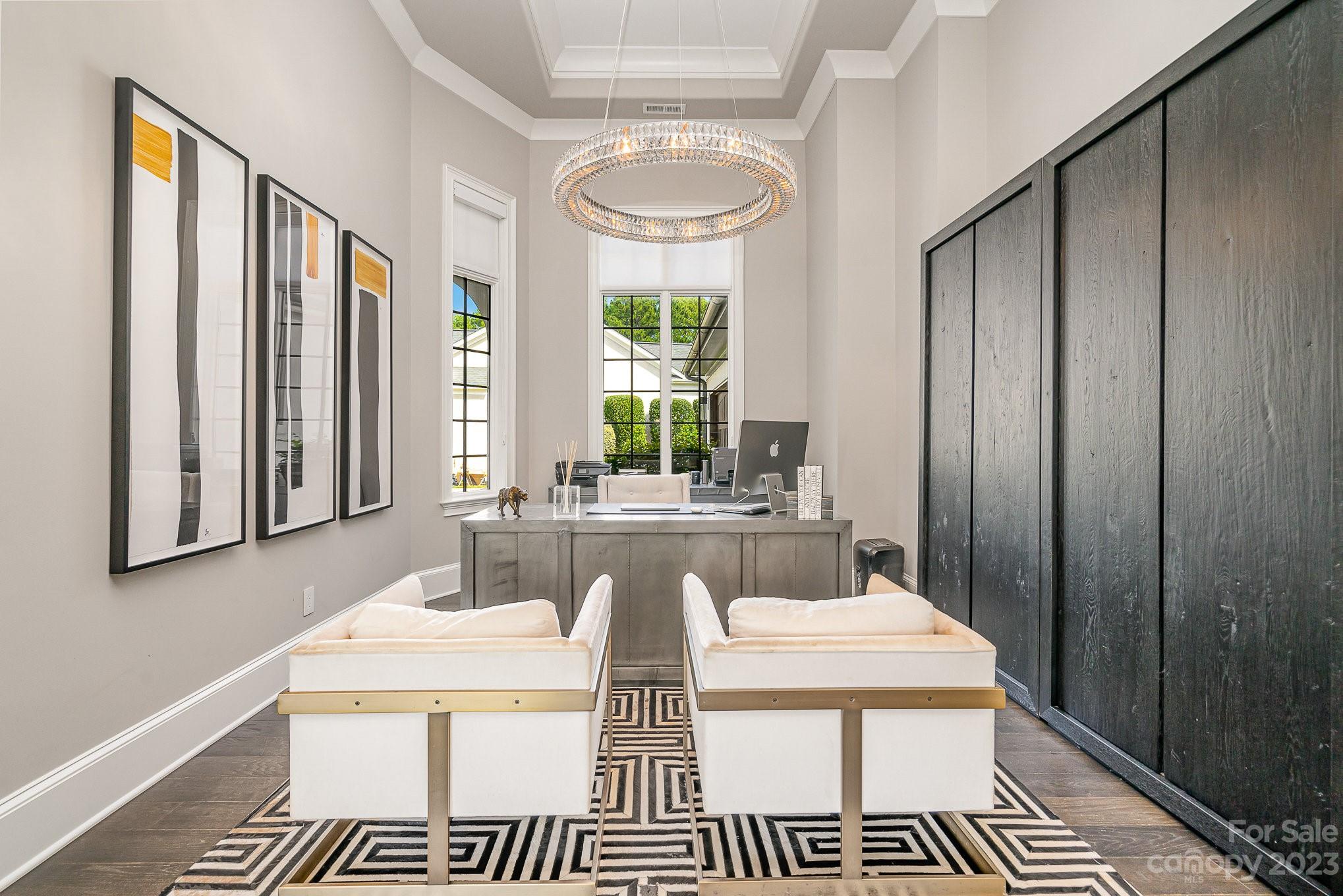 The Peninsula - Residential