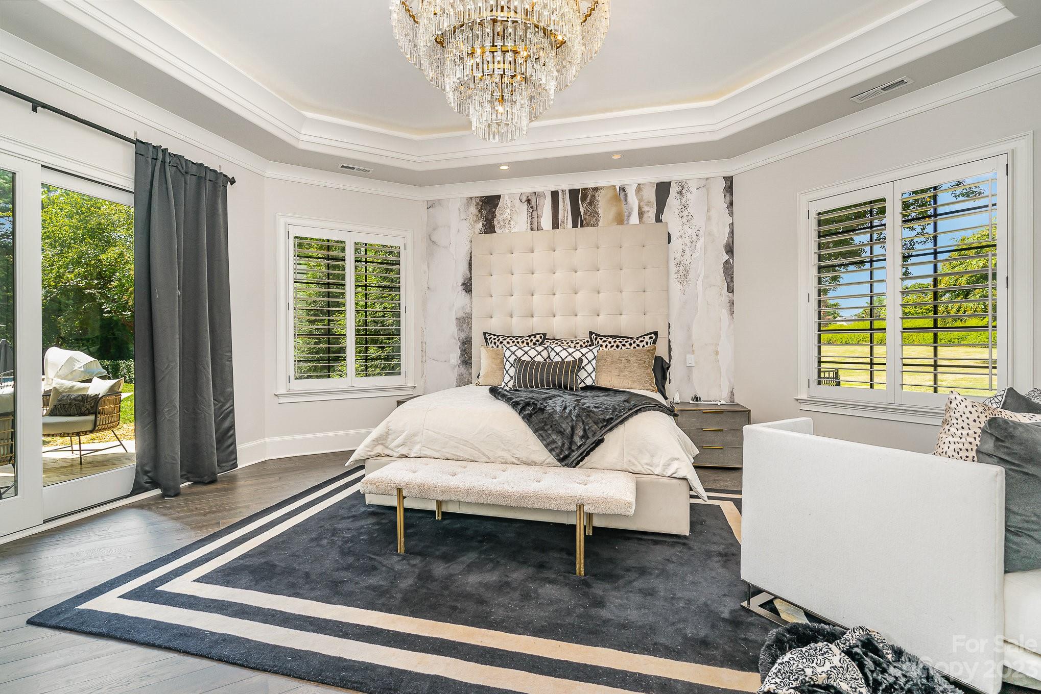 The Peninsula - Residential