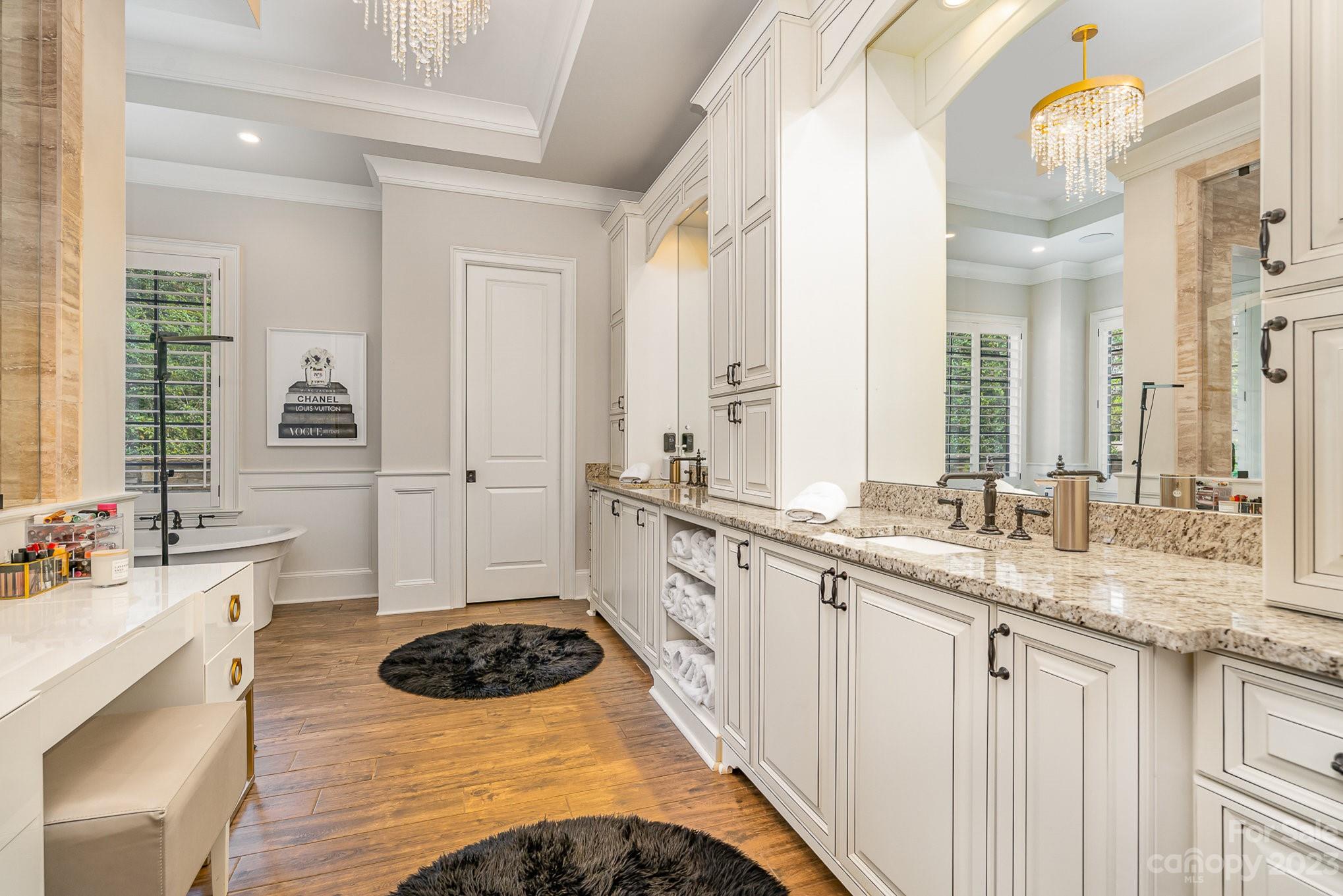 The Peninsula - Residential