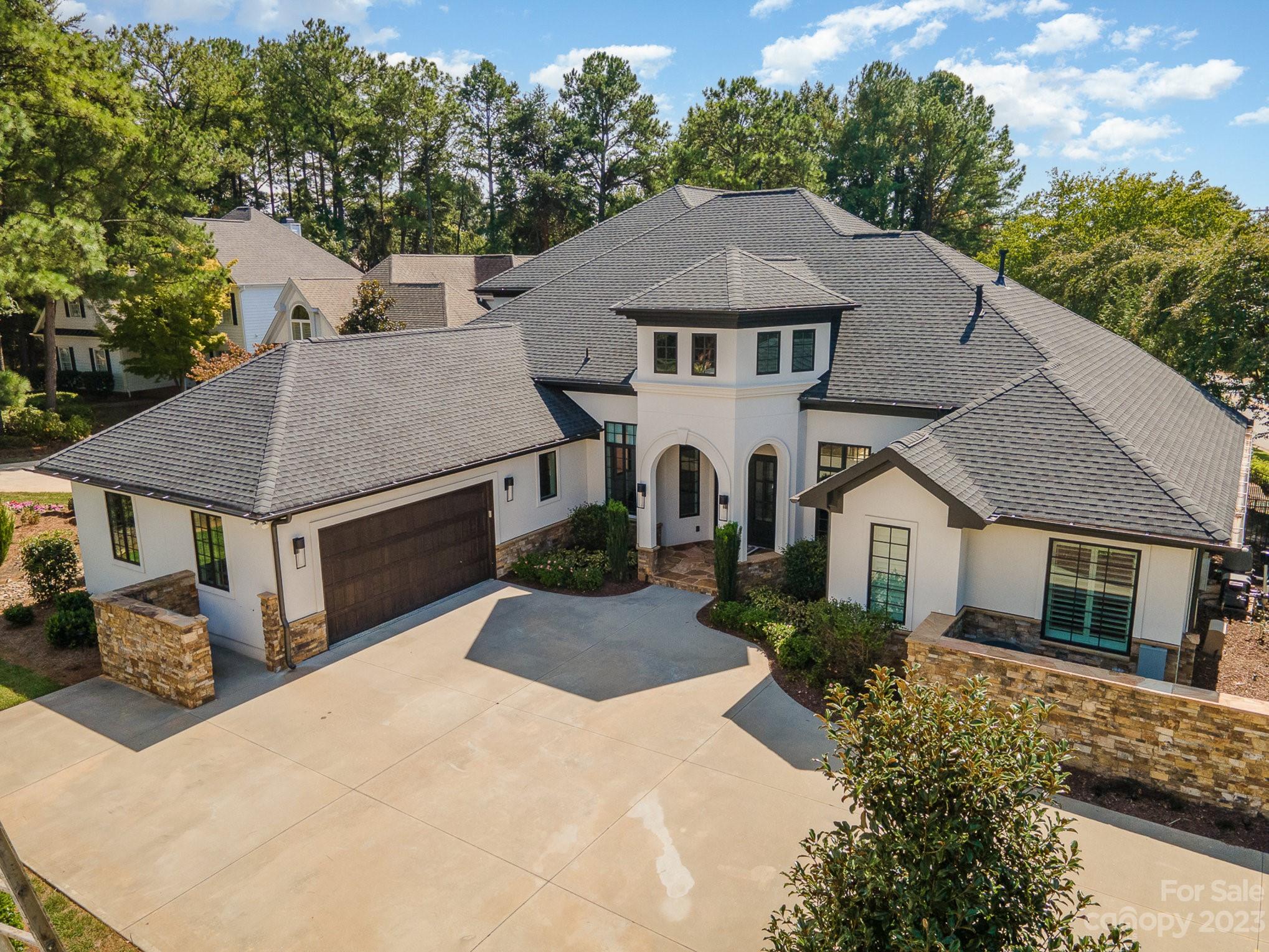 The Peninsula - Residential