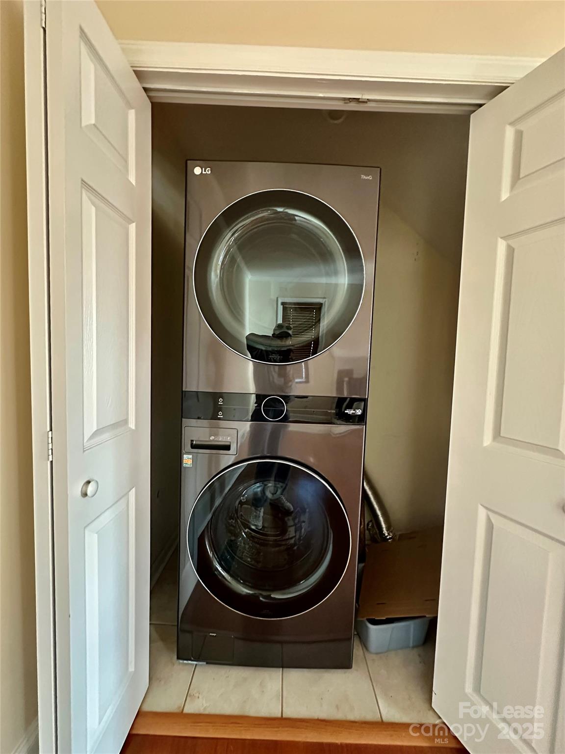 Oakhurst - Residential Lease