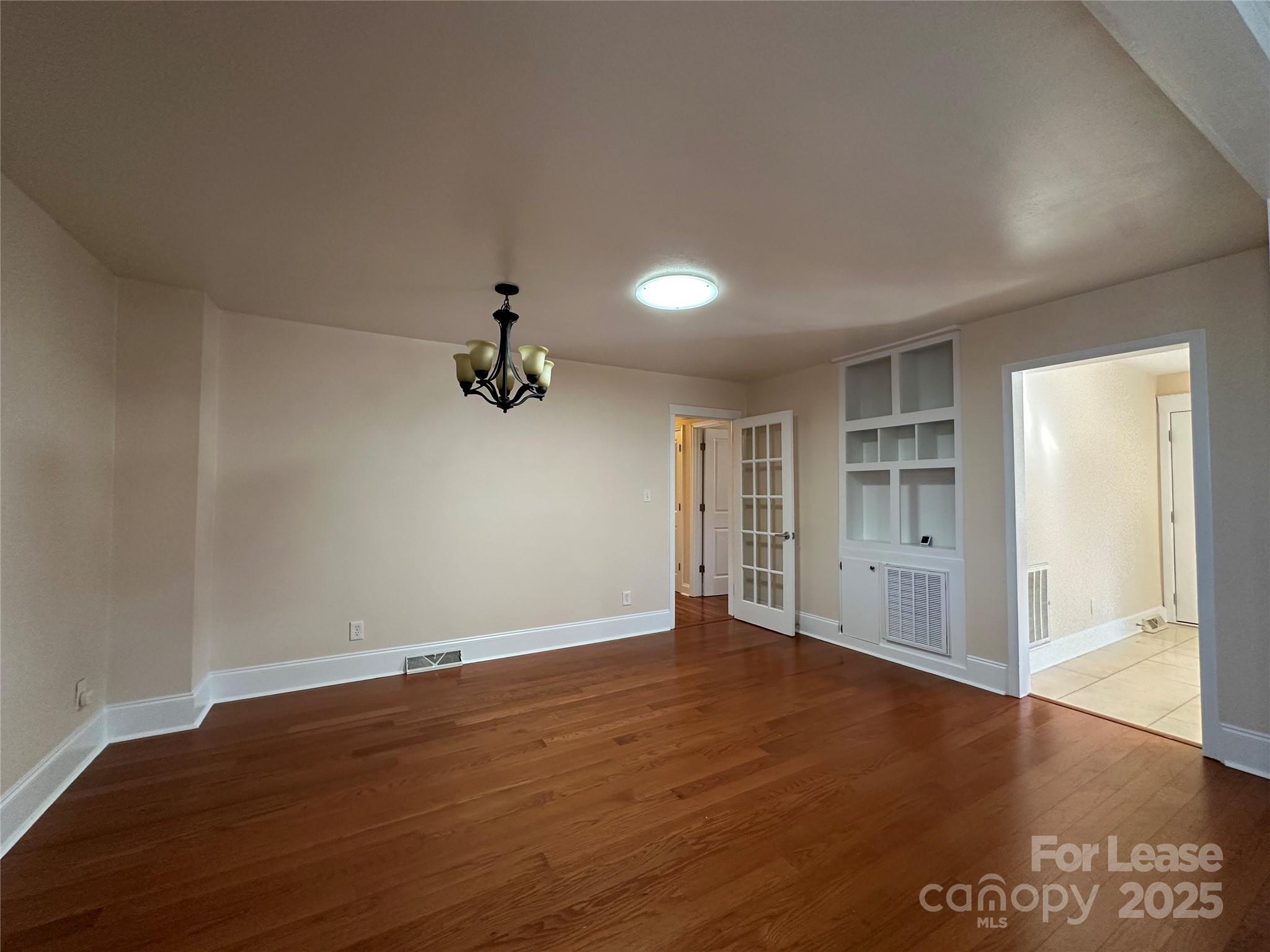 Oakhurst - Residential Lease