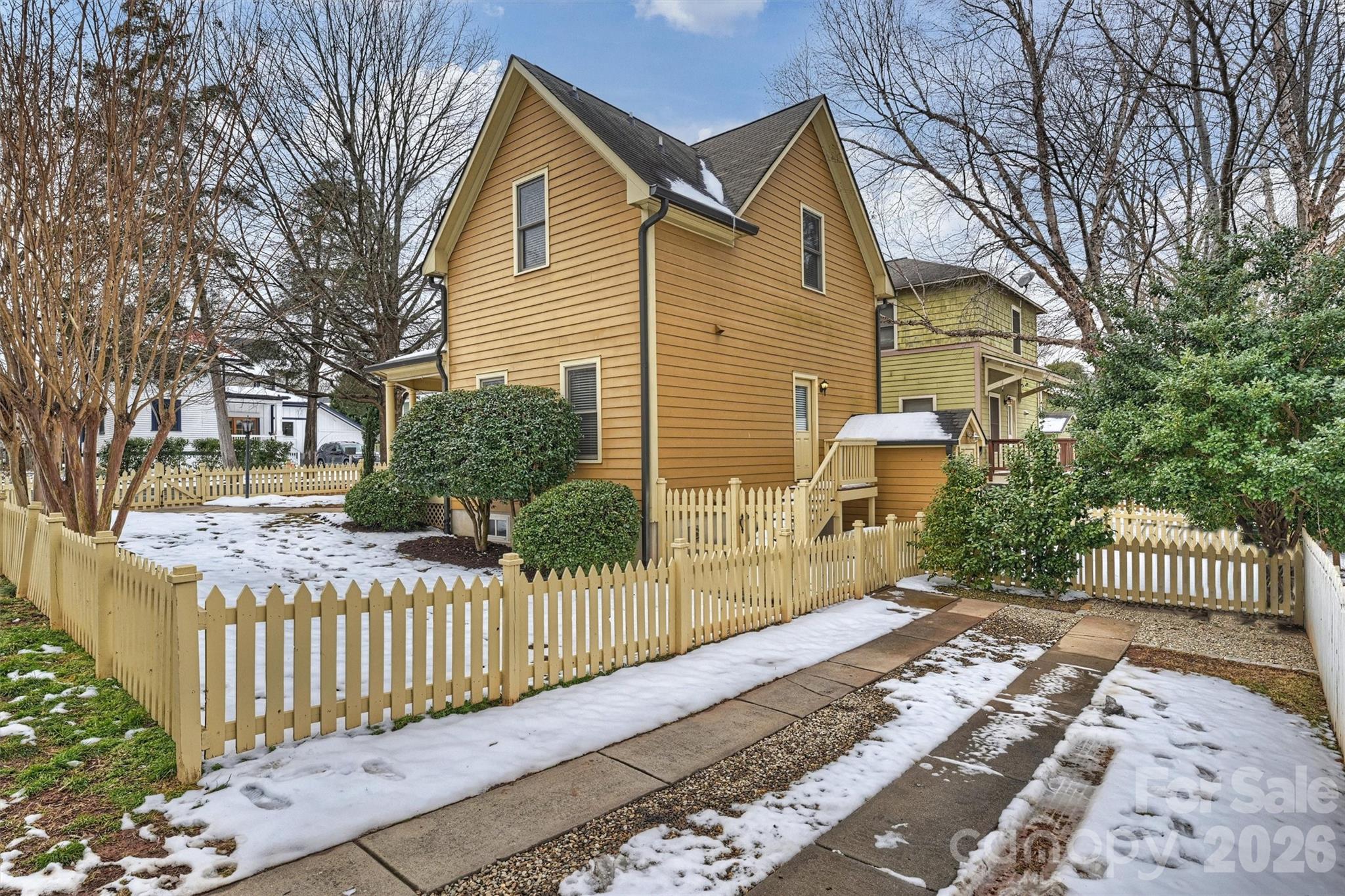 The Arts District - Residential