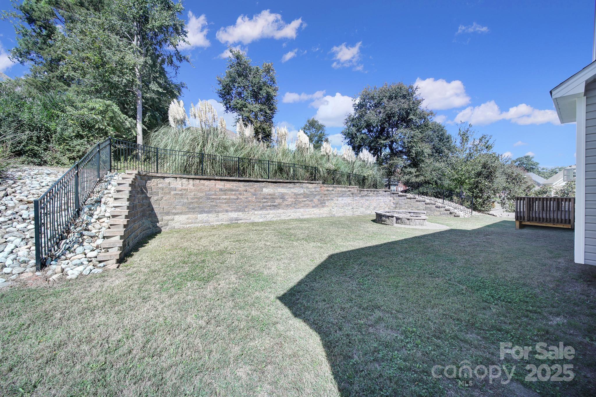 Seven Oaks - Residential