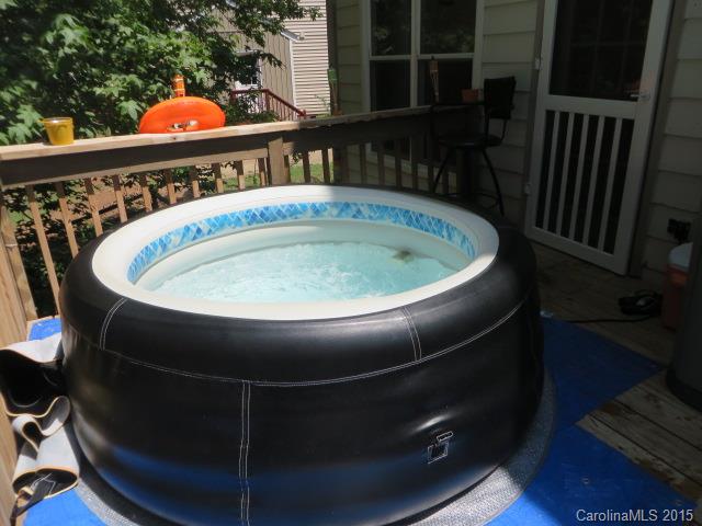 Olde Whitehall - Residential